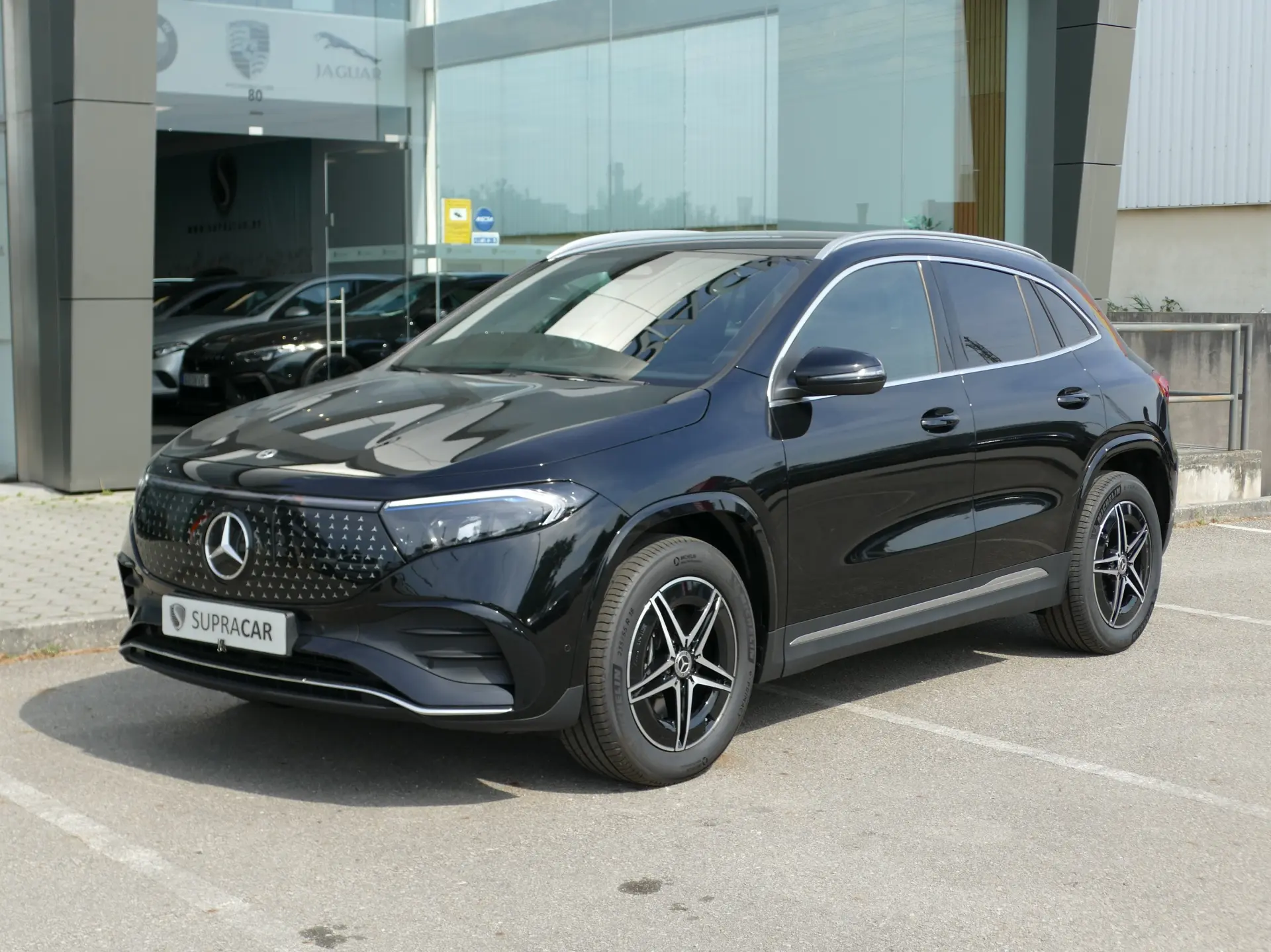 Mercedes-Benz EQA 250+ AMG Line 1