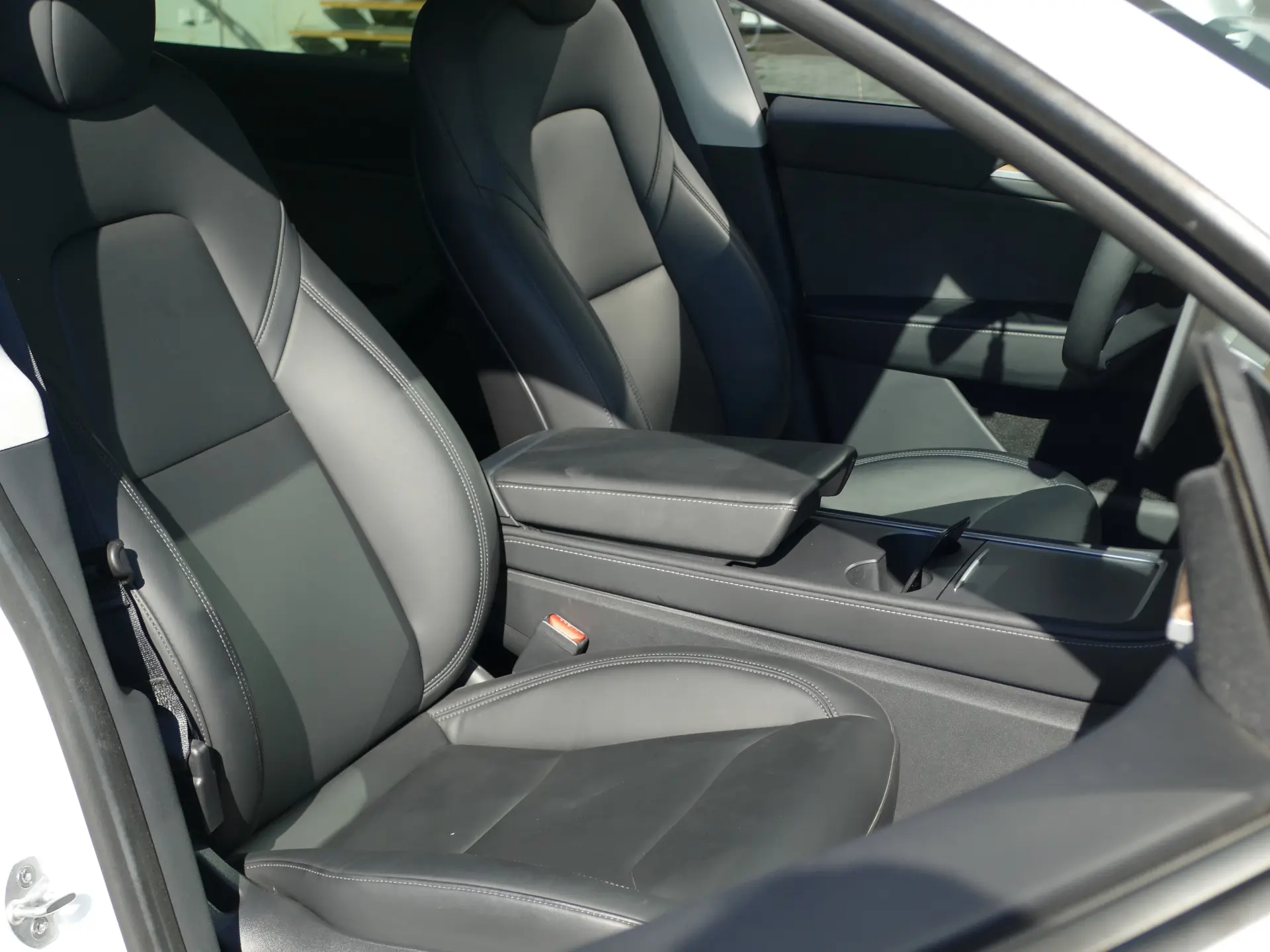 Tesla Model Y Tração Traseira 27