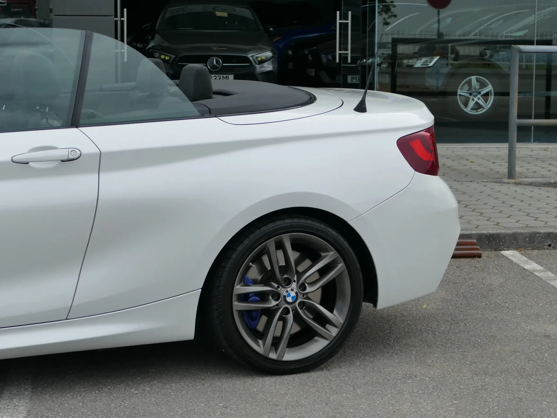 BMW 220 d Cabrio Pack M Auto 20