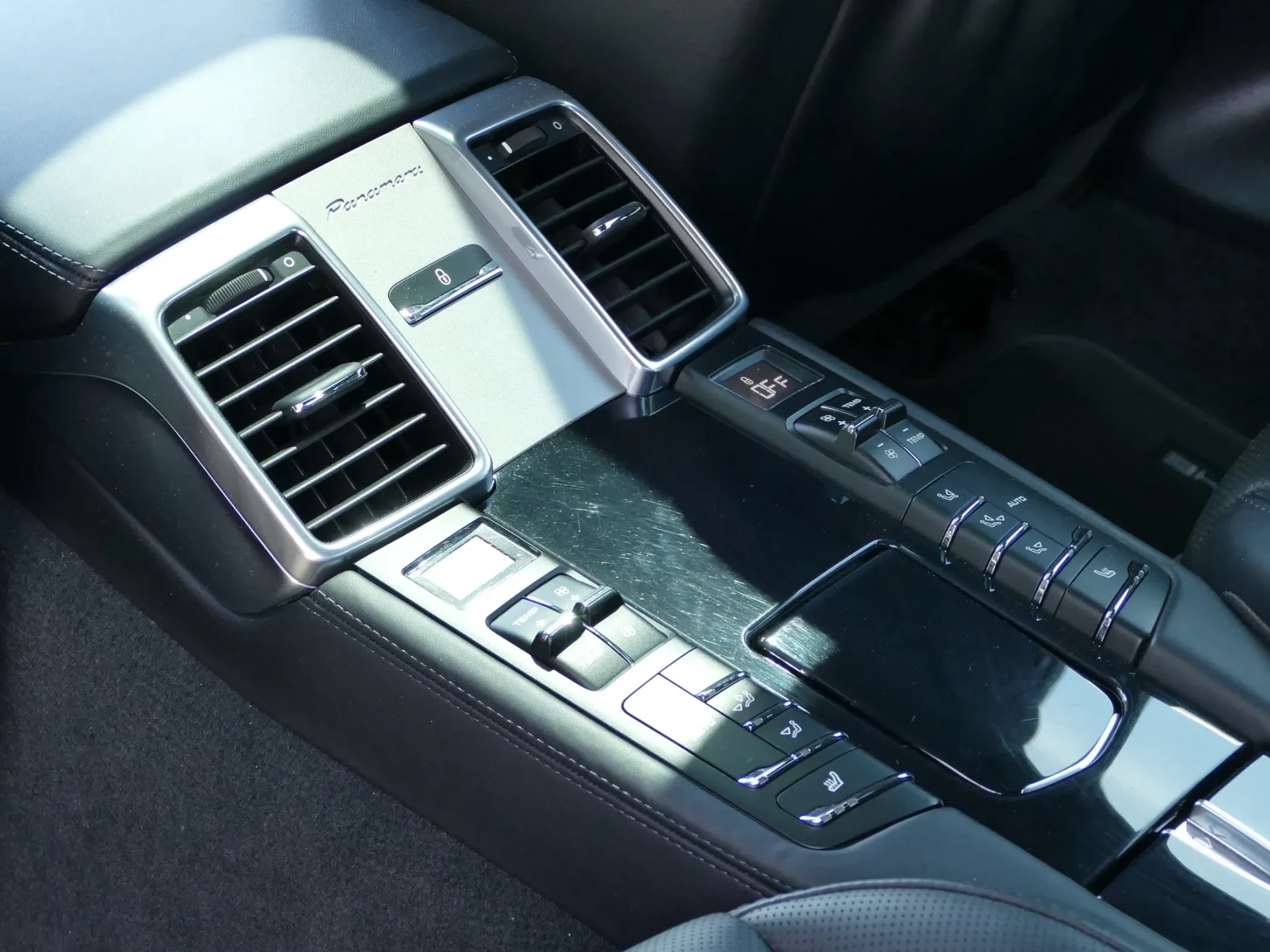 Porsche Panamera S e-Hybrid 19