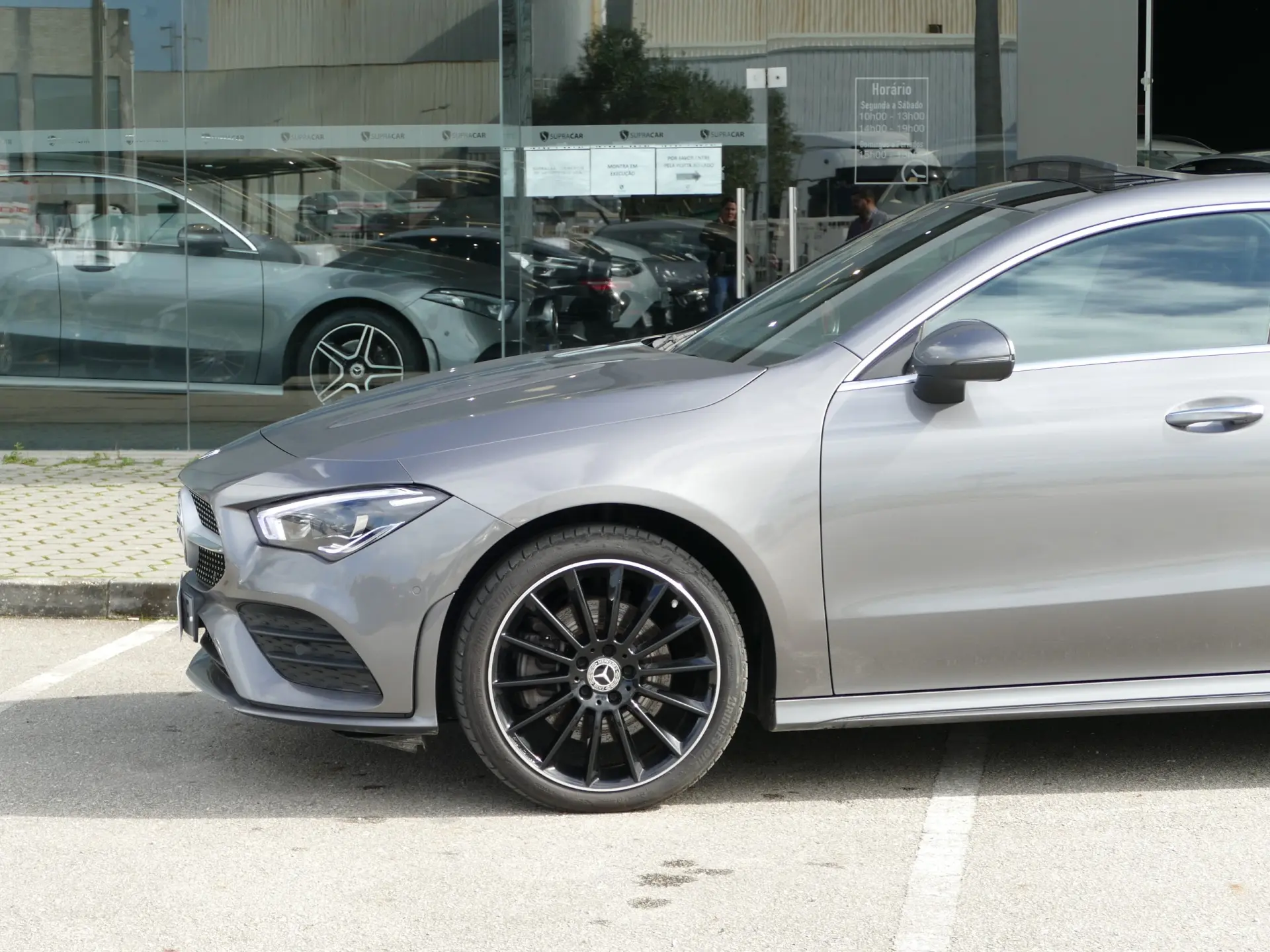 Mercedes-Benz CLA 250 e Shooting Brake AMG Line 13