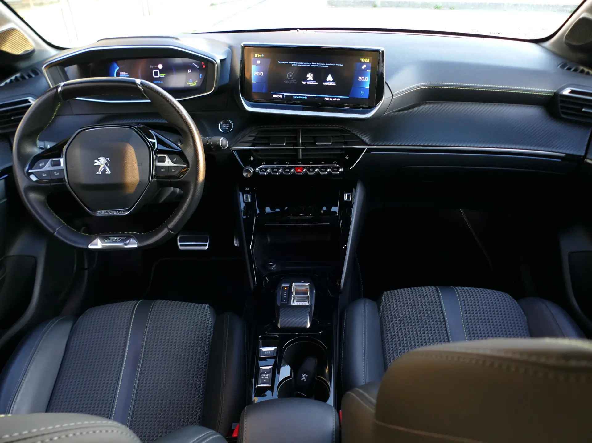 Peugeot e-208 50 kWh GT 35