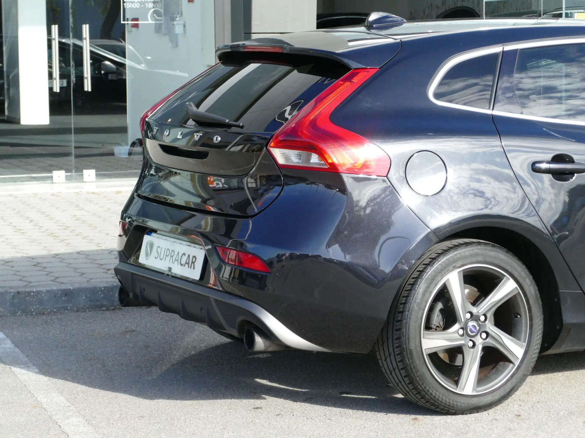 Volvo V40 1.6 D2 R-Design 6