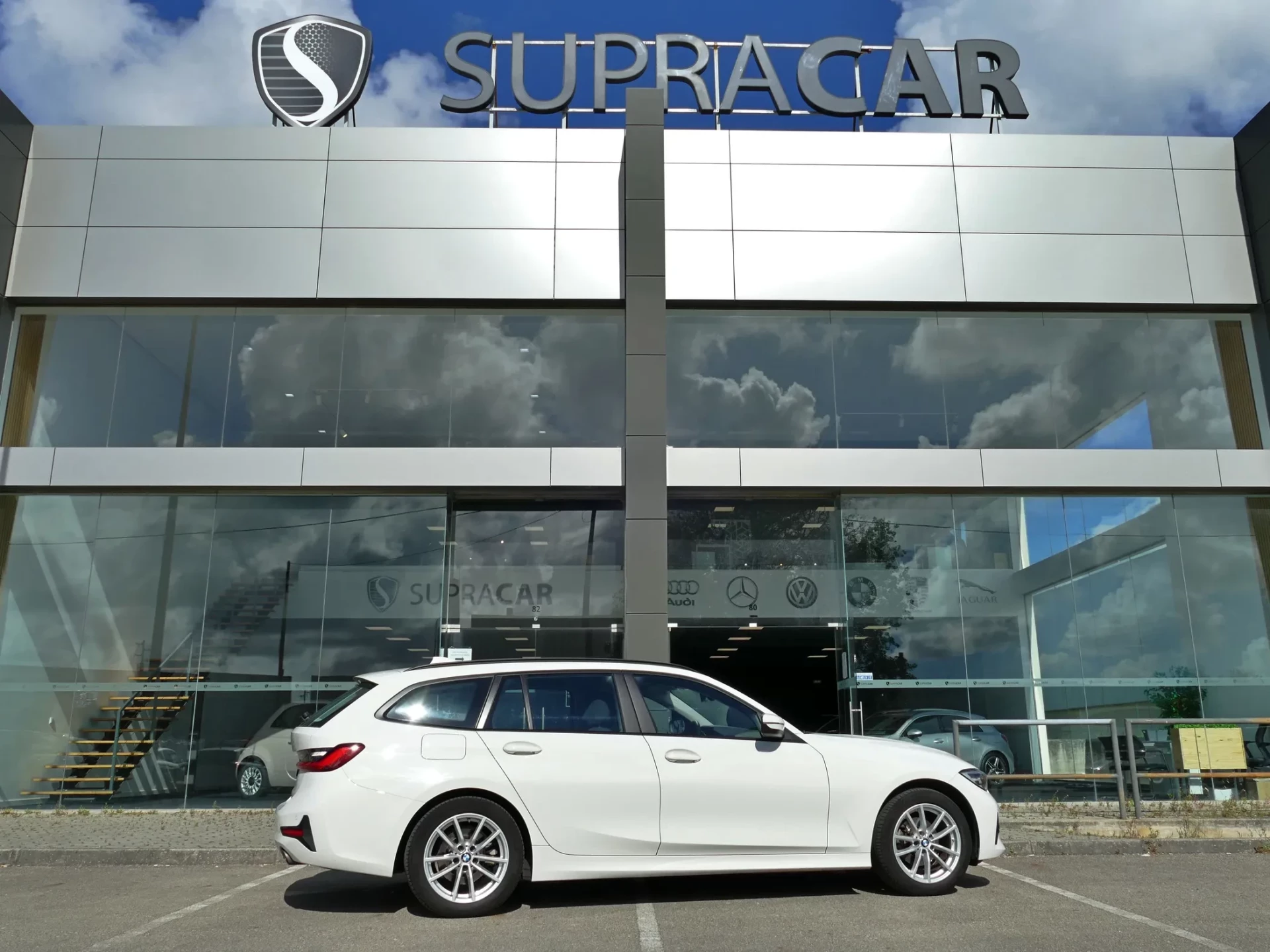 BMW 318 d Touring Corporate Edition 5