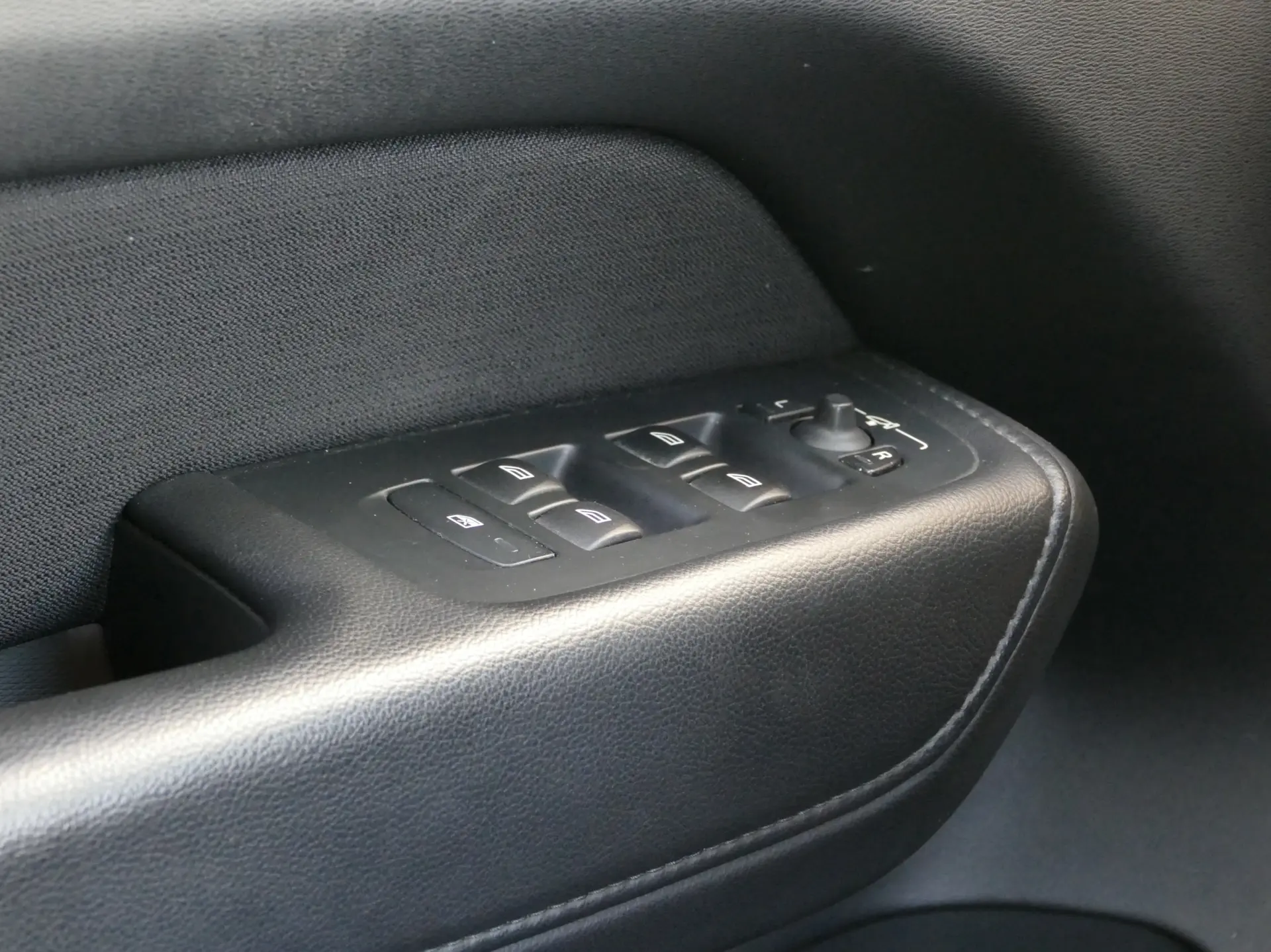 Volvo XC 60 2.0 D4 Momentum Geartronic 35