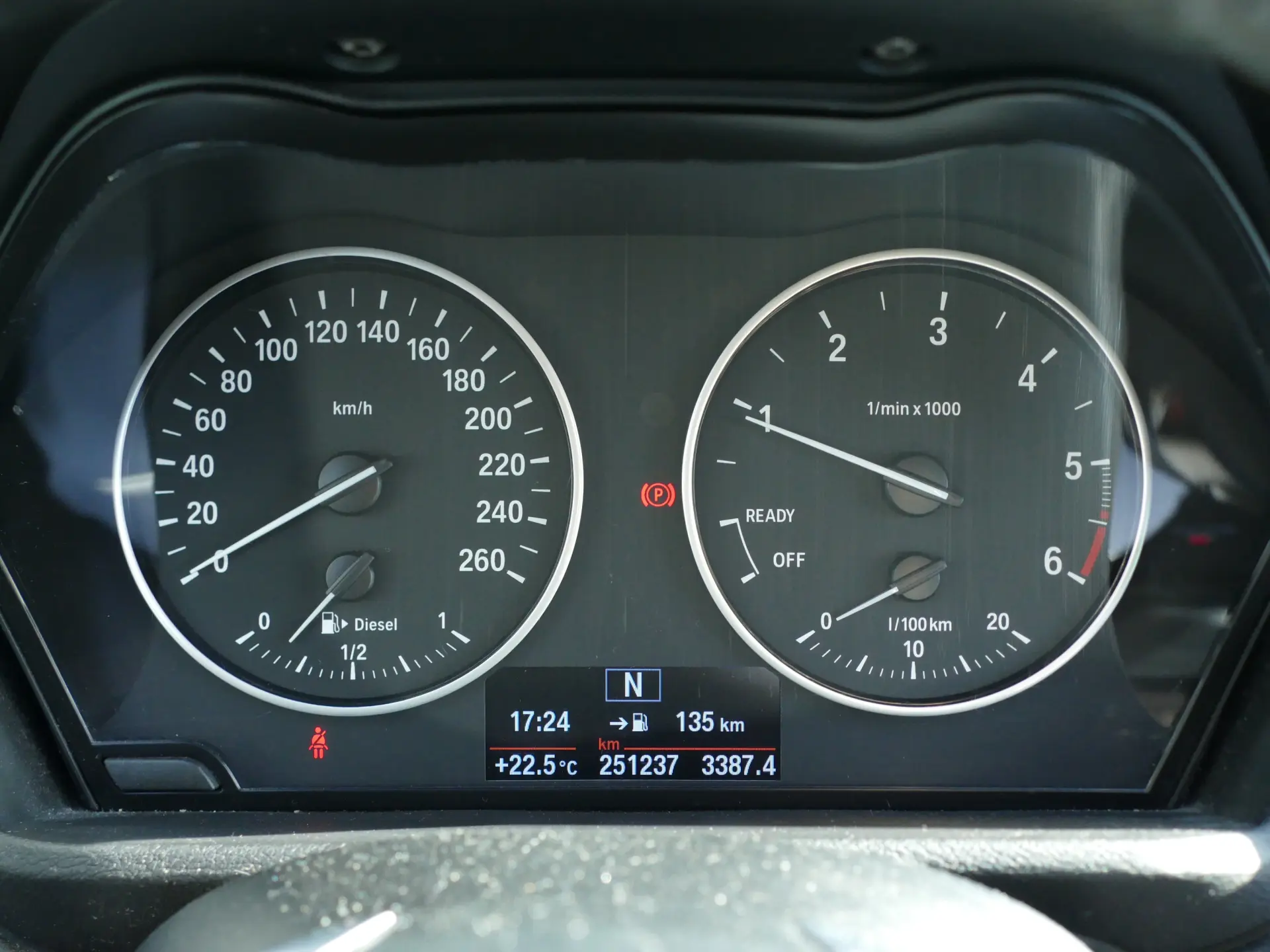 BMW X1 16 d sDrive Advantage 19