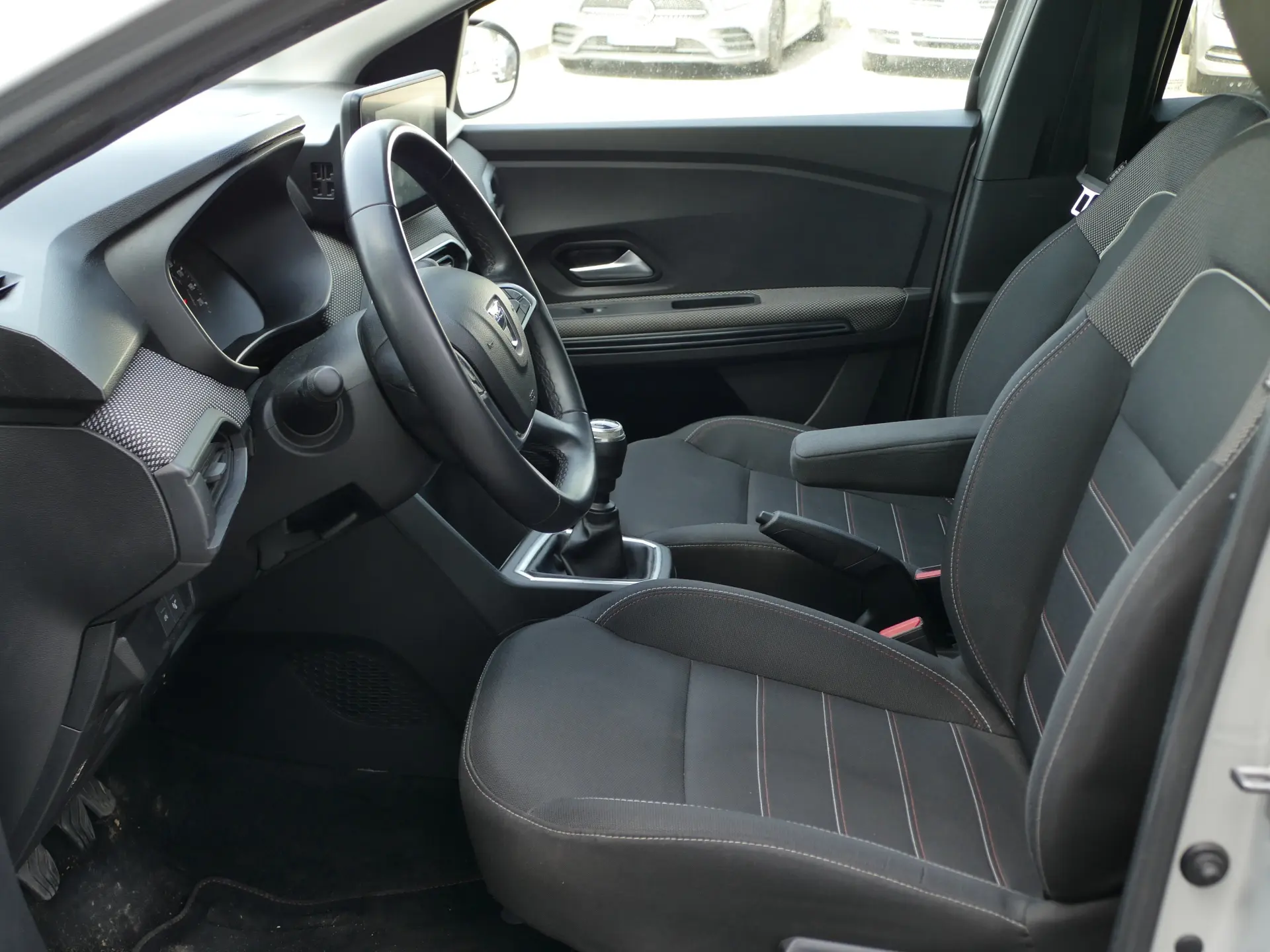 Dacia Jogger 1.0 ECO-G Expression 7L Bi-Fuel 26