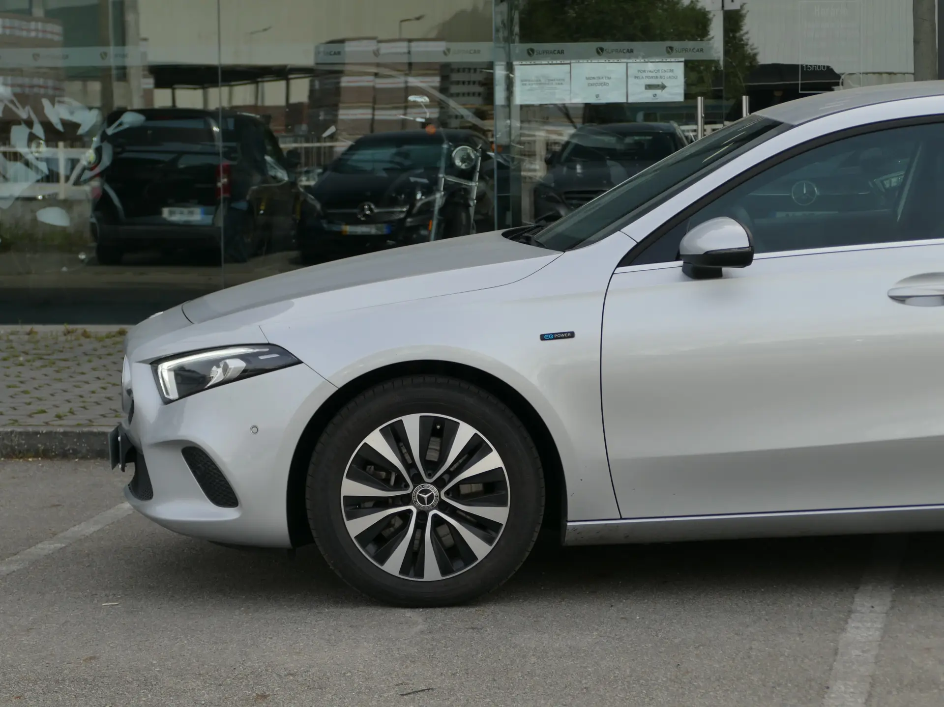 Mercedes-Benz A 250 Limousine e Style Plus 14