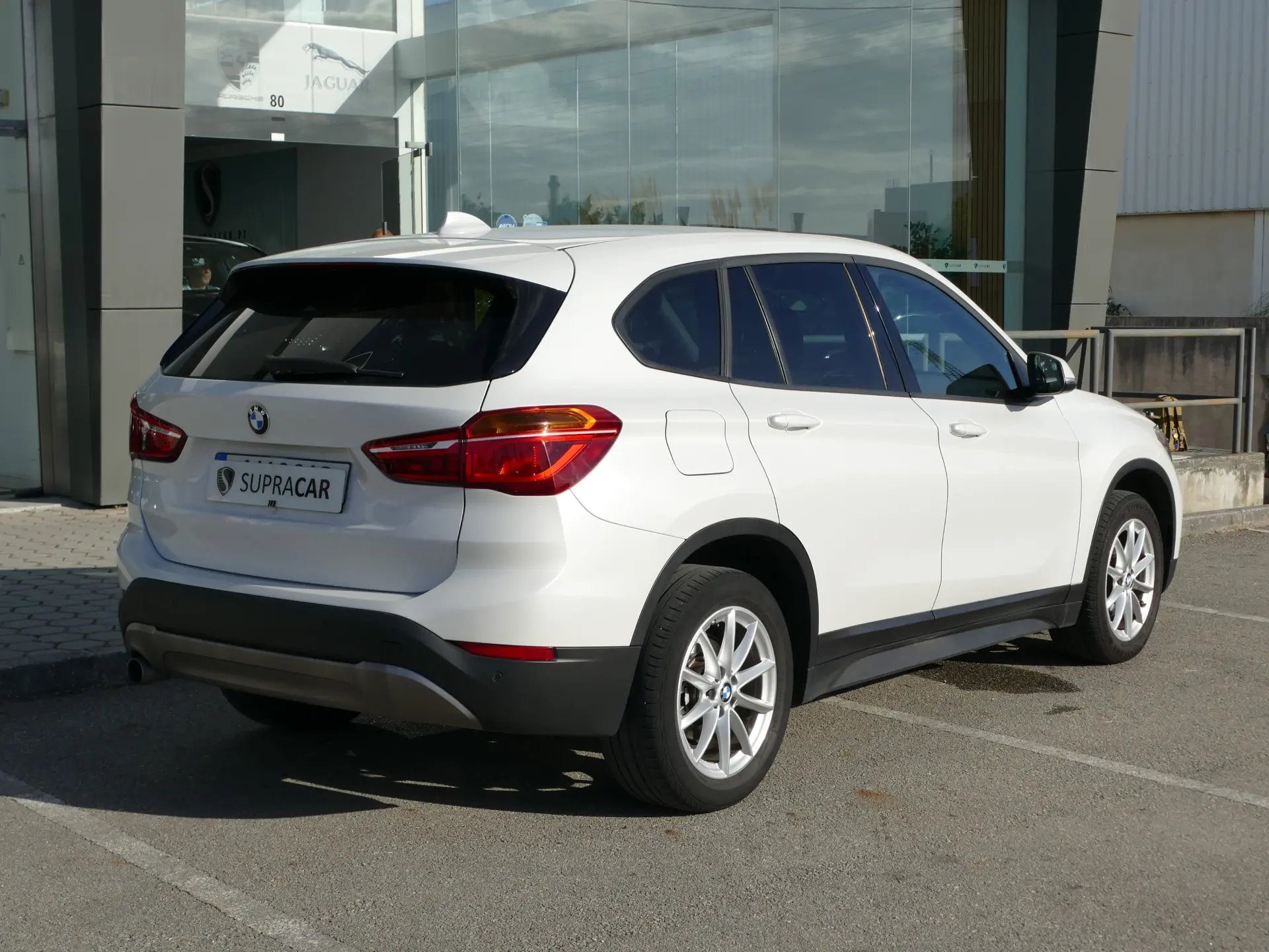 BMW X1 16 d sDrive Advantage 4