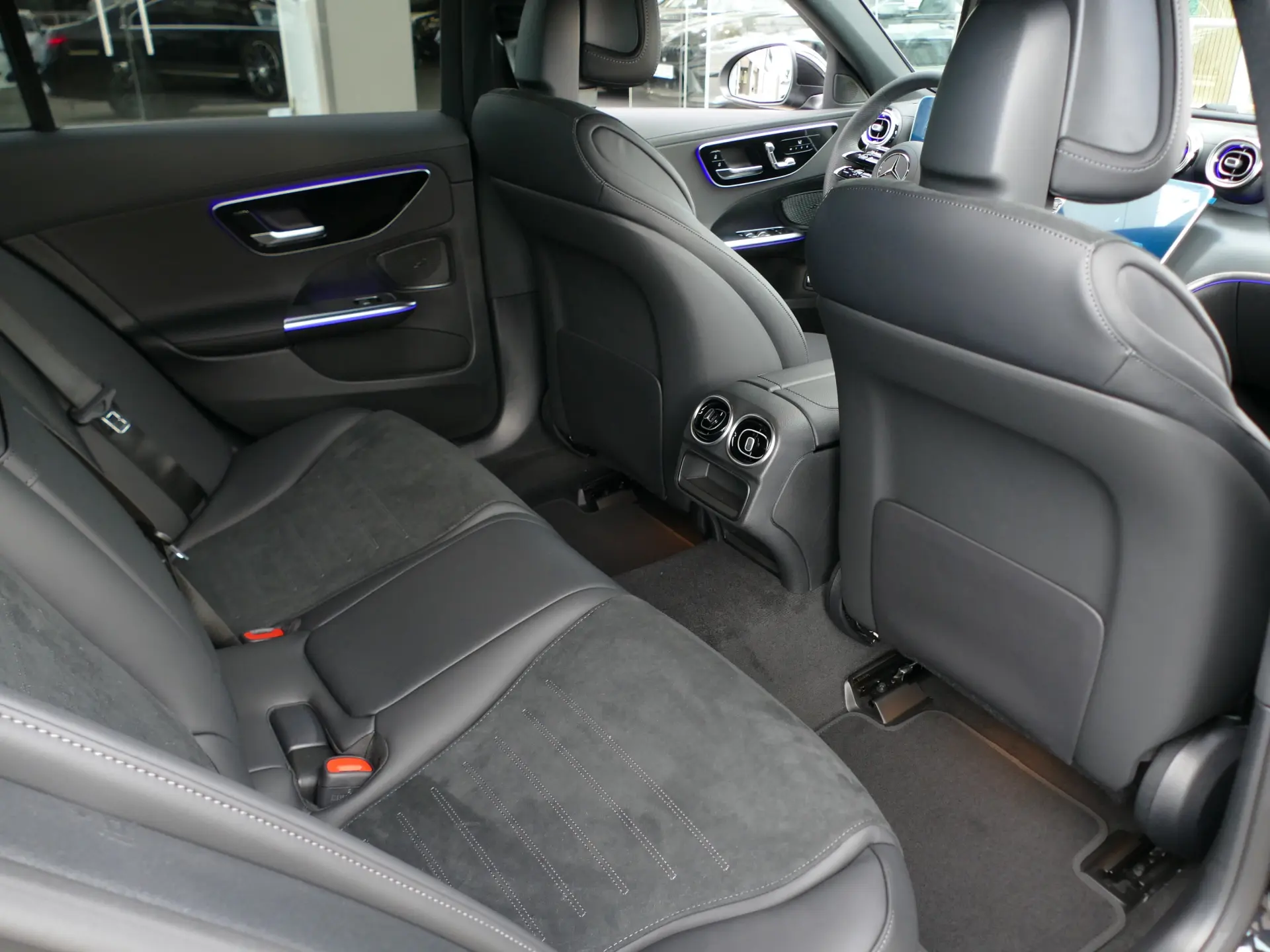Mercedes-Benz C 300 e AMG Line 30