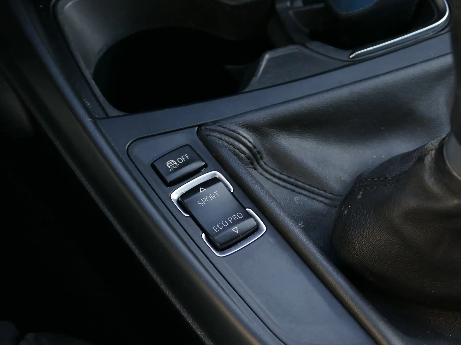 BMW 116 d Pack M Shadow 23