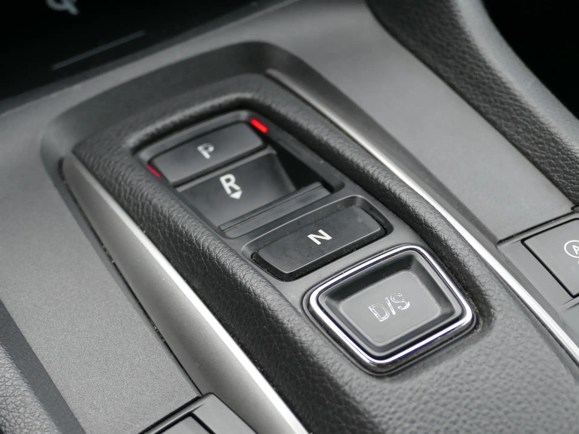 Honda Civic 1.6 i-DTEC Executive Premium 9AT 25