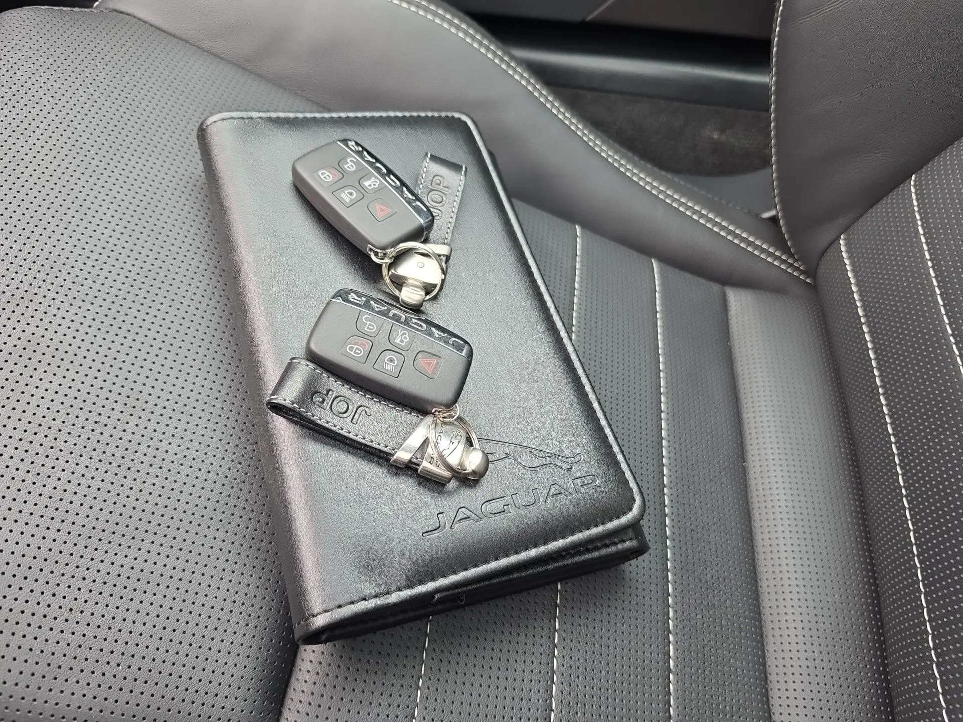 Jaguar F-Type 2.0 i4 R-Dynamic 20