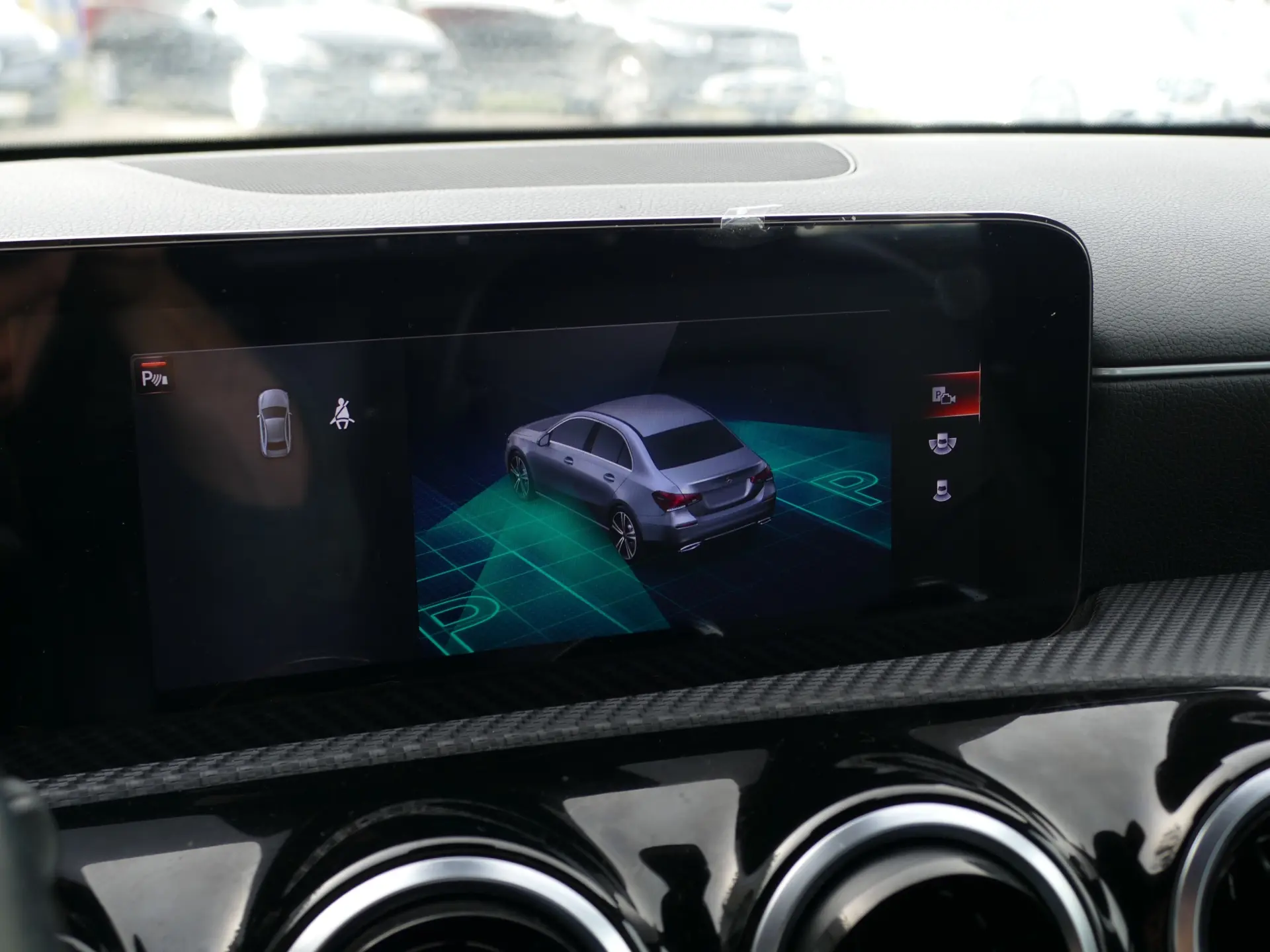 Mercedes-Benz A 250 Limousine e Style Plus 18