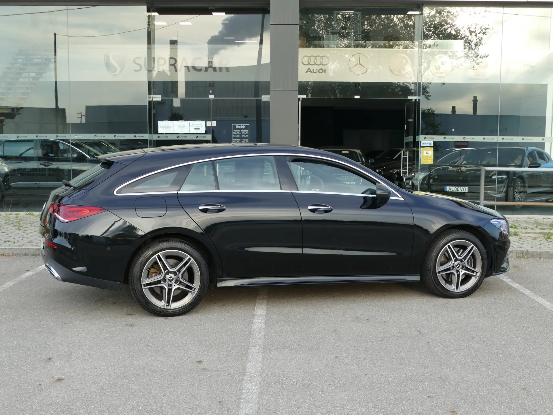 Mercedes-Benz CLA 250 e Shooting Brake AMG Line 15