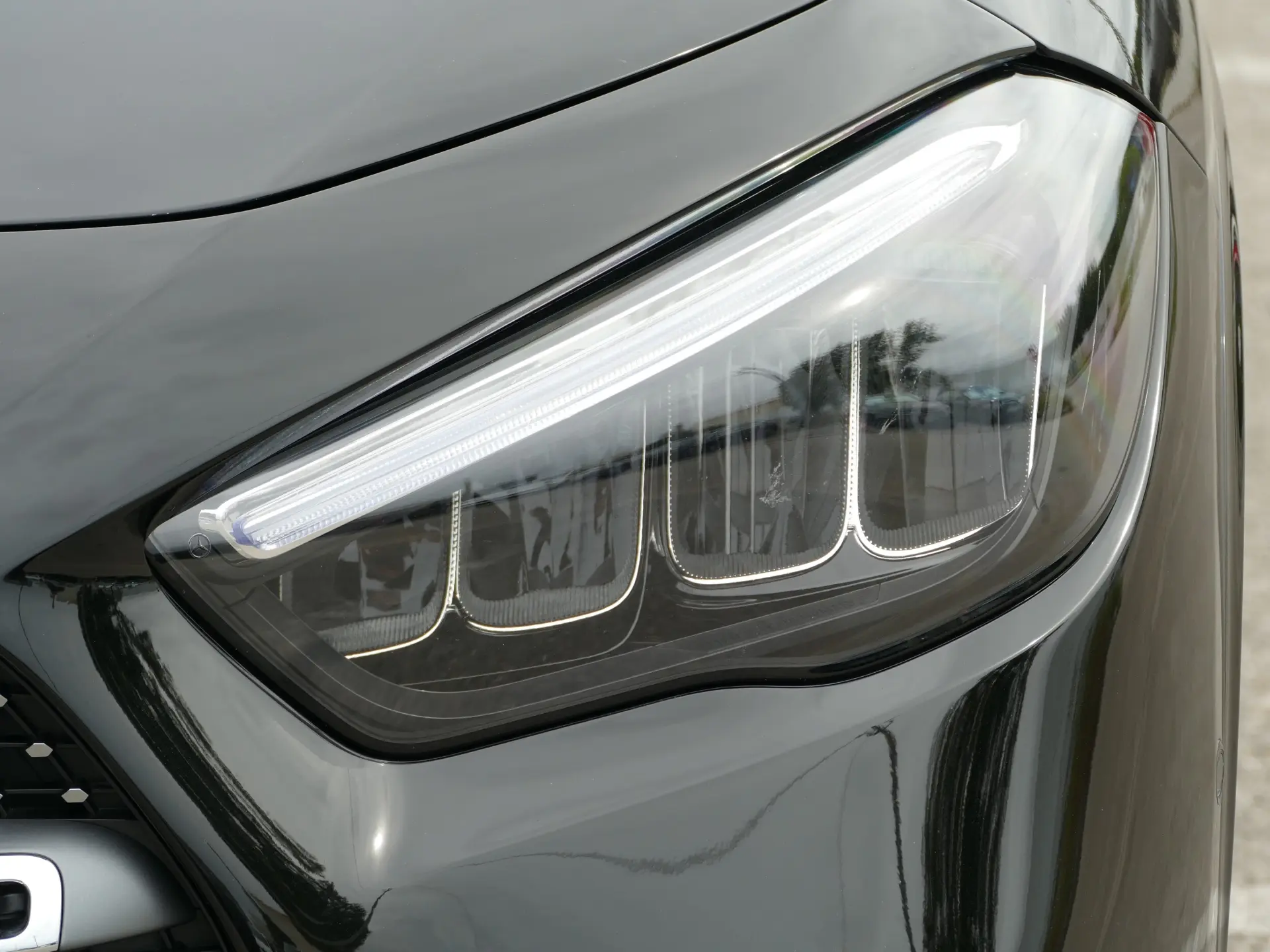 Mercedes-Benz GLA 250 e AMG Line 11