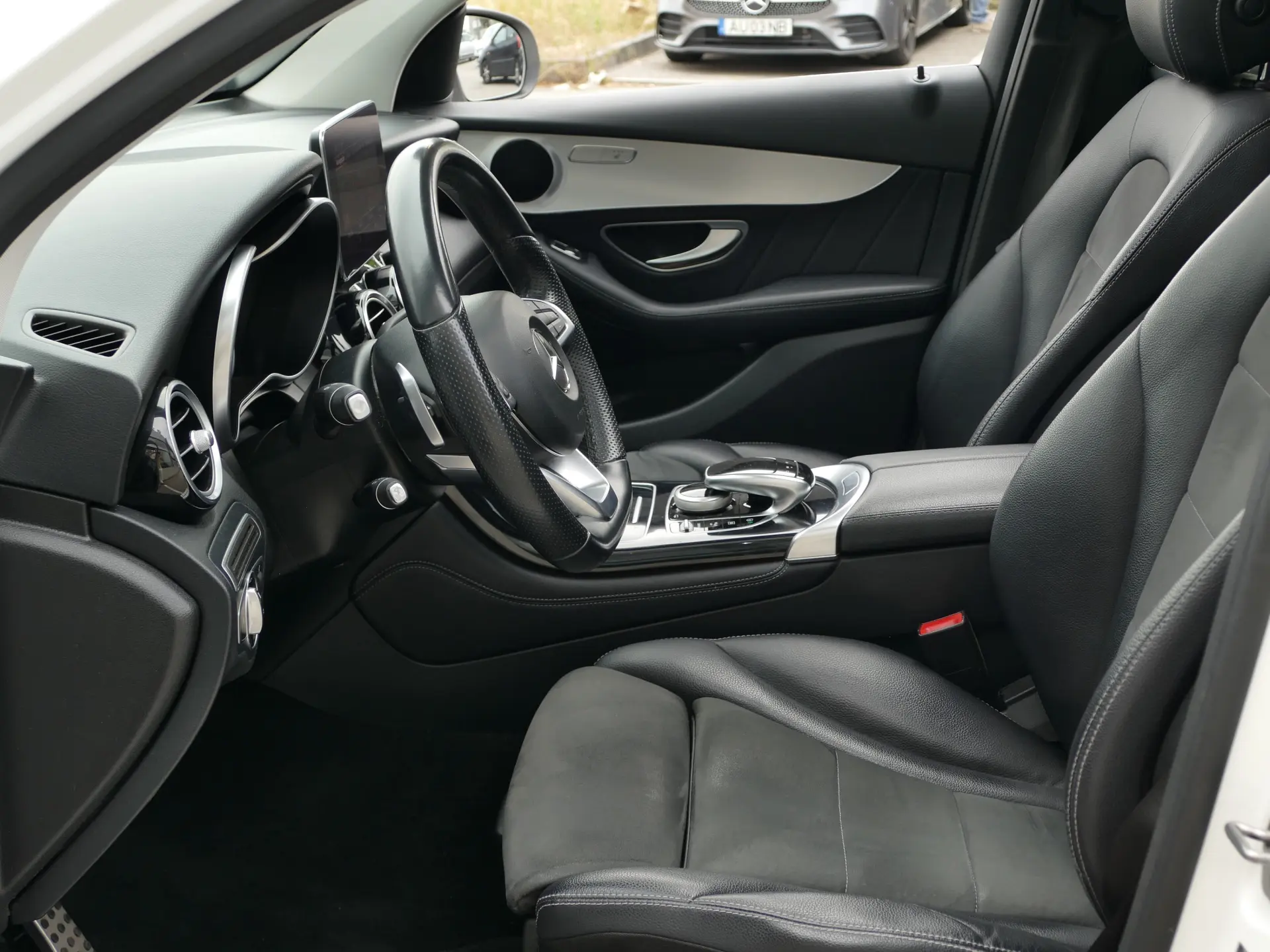 Mercedes-Benz GLC 220 d 4Matic 9G-TRONIC AMG Line 30