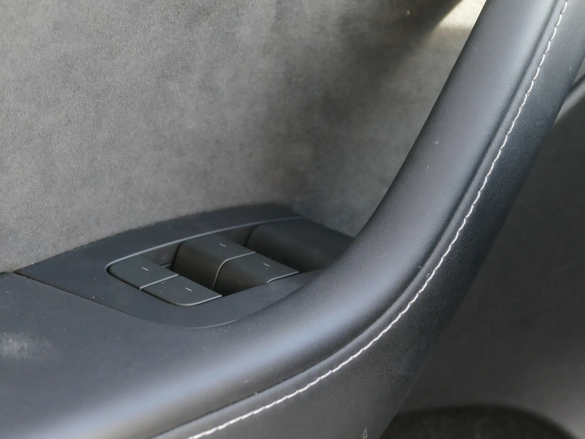 Tesla Model Y Standard 31