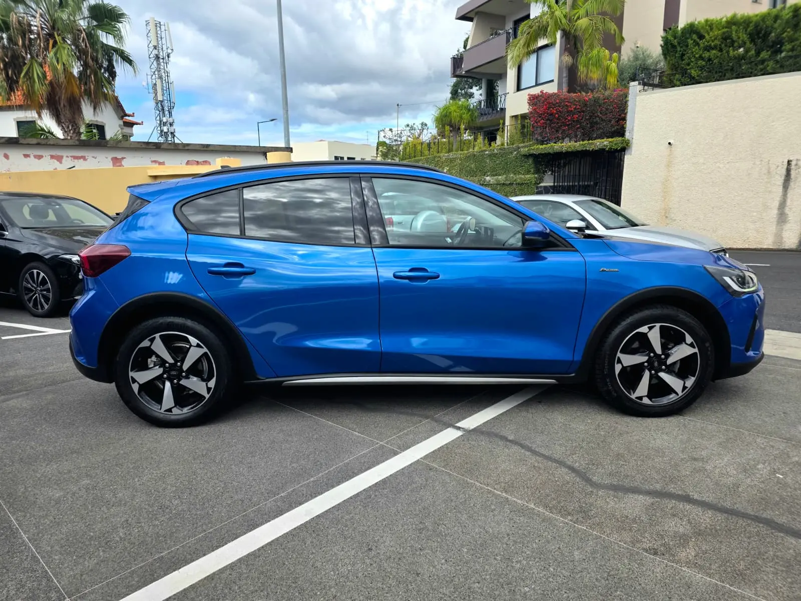 Ford Focus 1.0 EcoBoost MHEV Connected 4