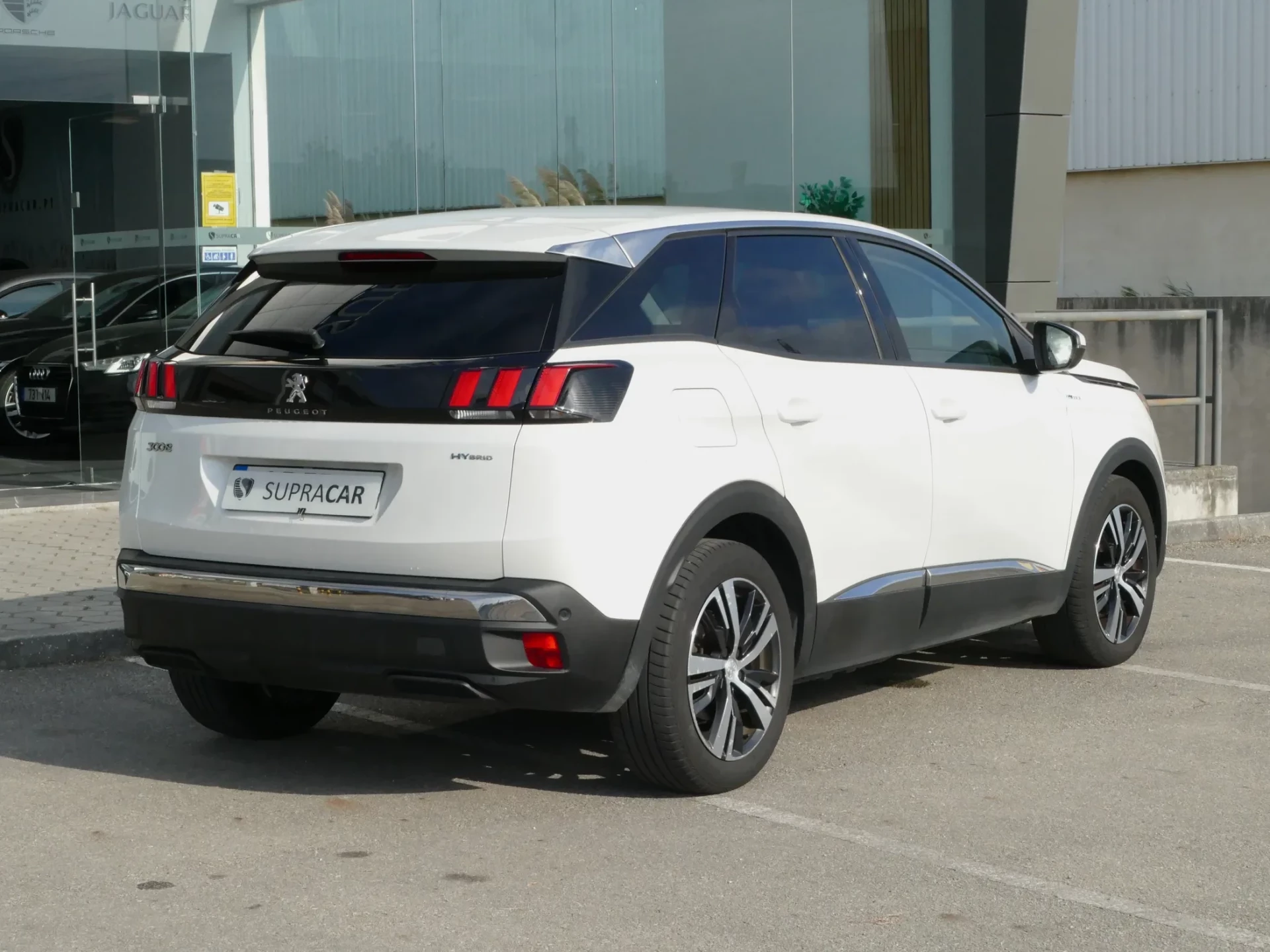 Peugeot 3008 1.6 Hybrid Allure e-EAT8 3