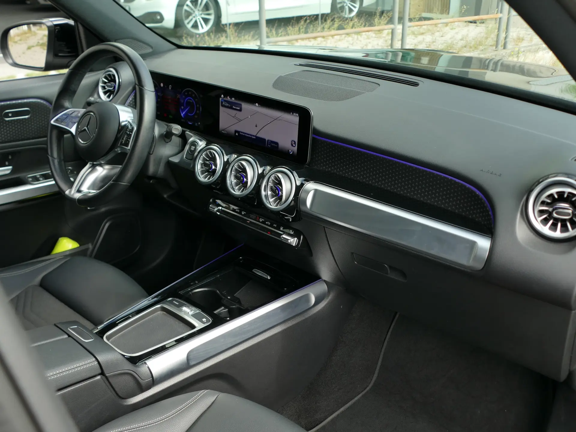 Mercedes-Benz EQB 300 4Matic Progressive 30