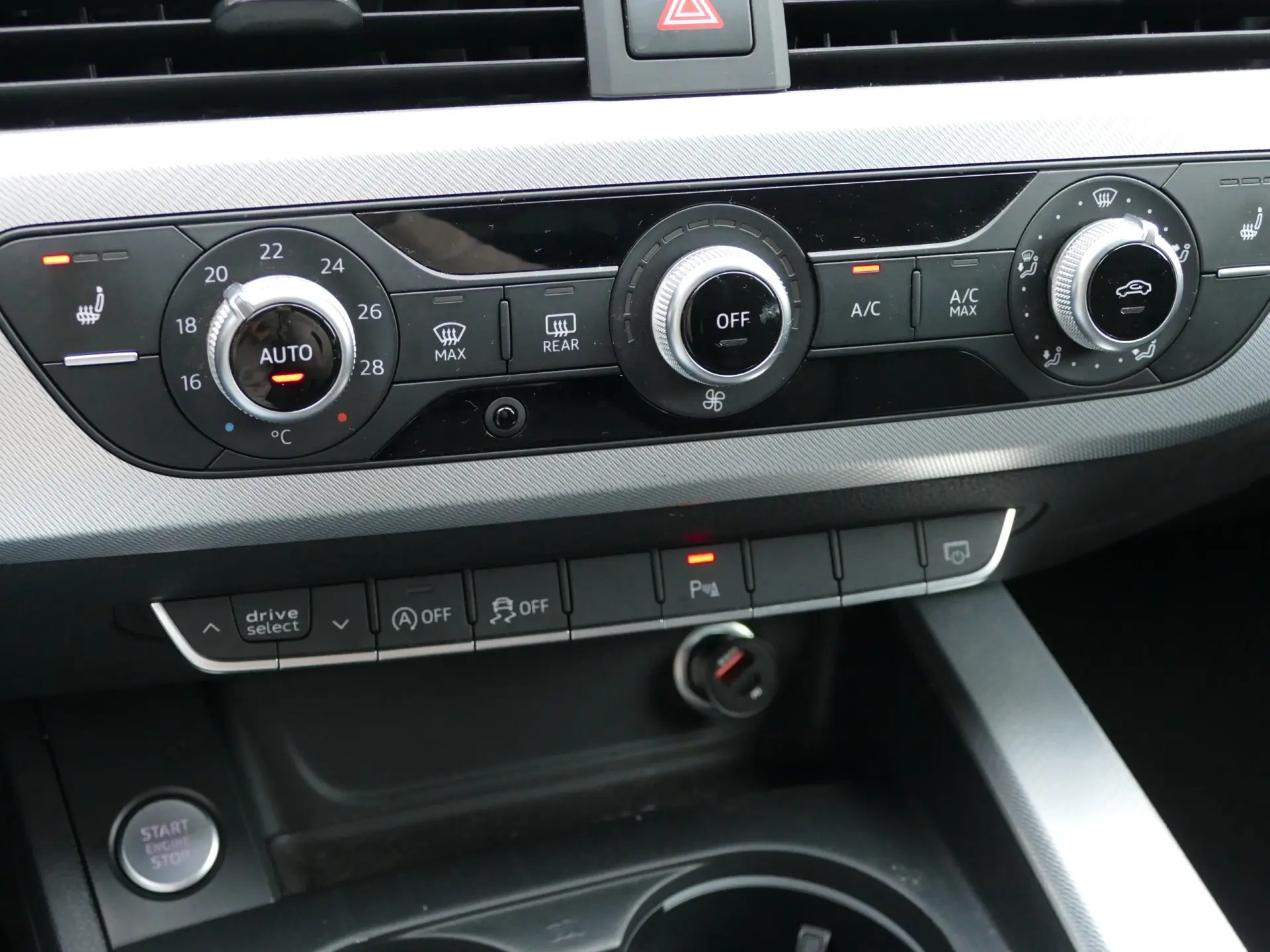 Audi A4 Avant 40 TDI Sport S tronic 21