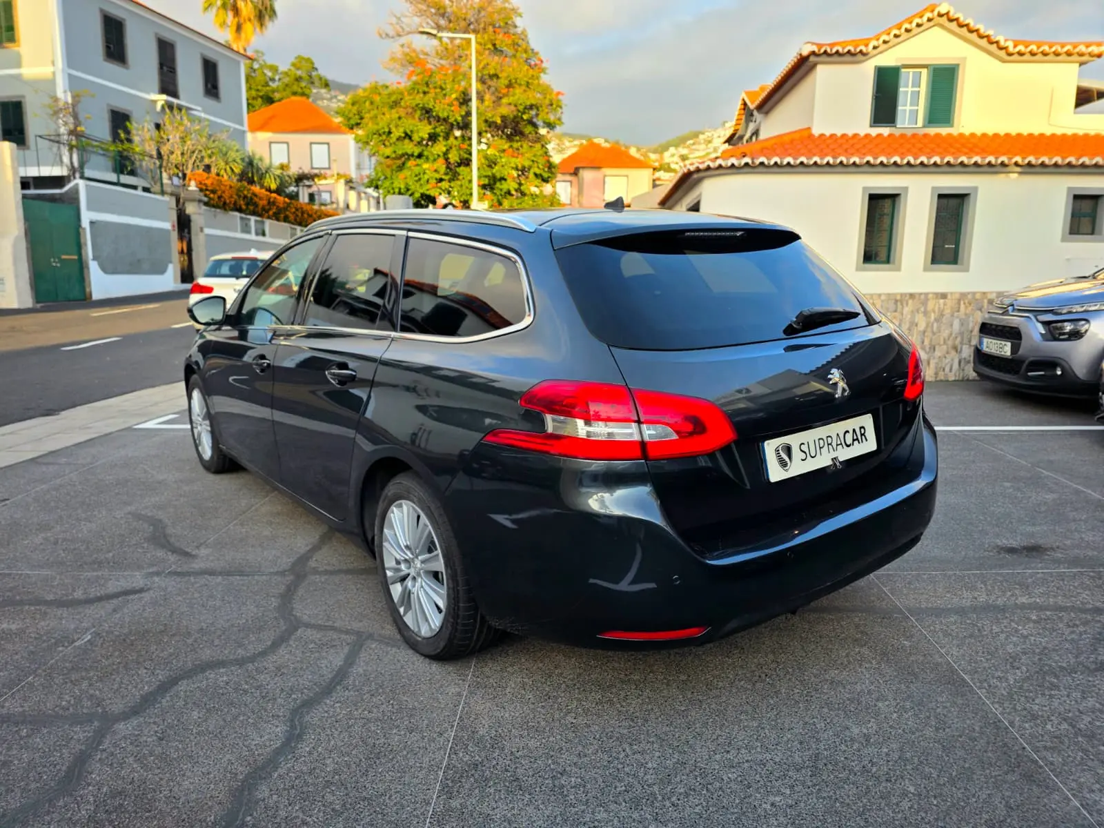 Peugeot 308 1.5 BlueHDi Style EAT8 7
