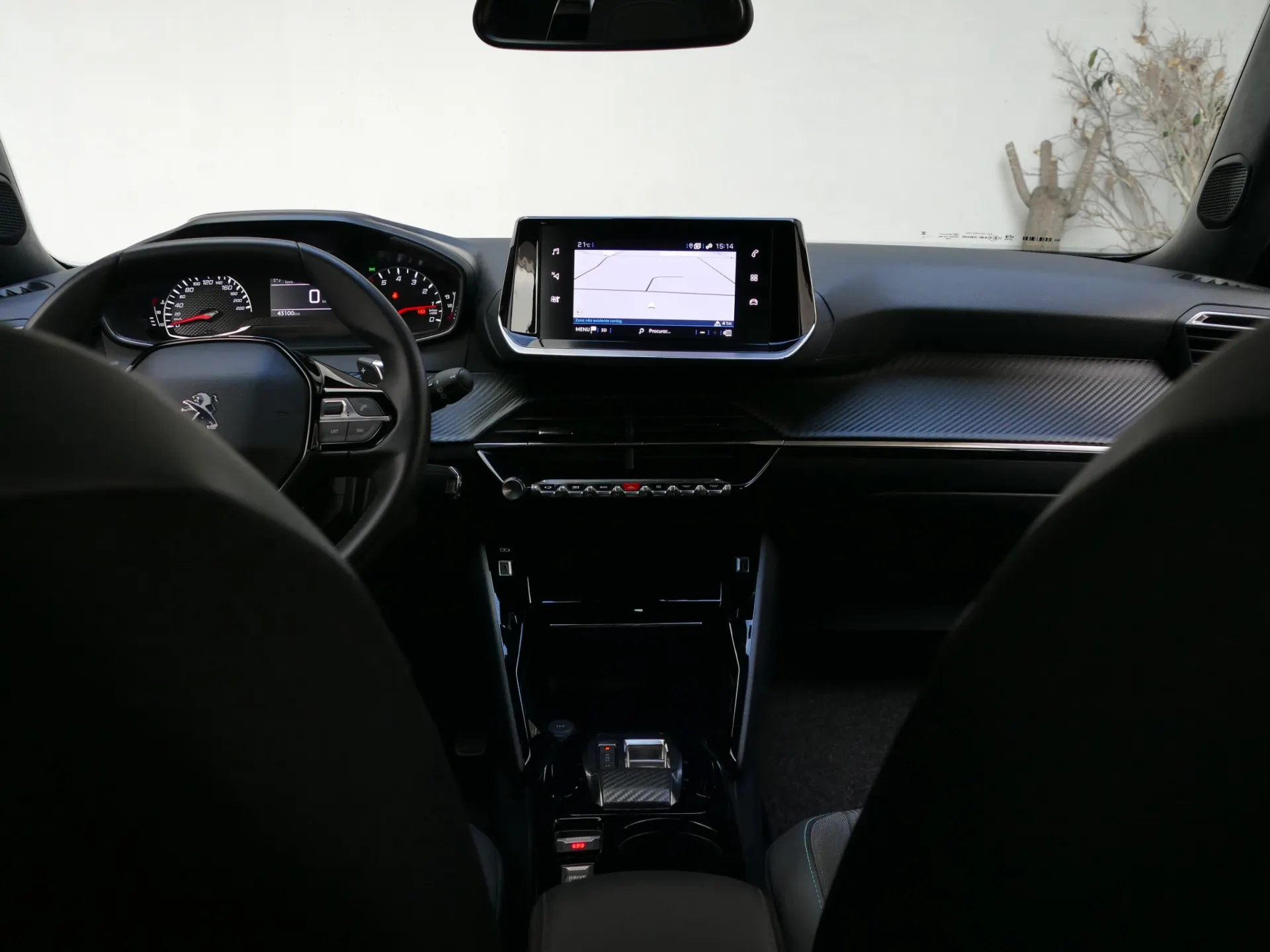 Peugeot 2008 1.2 PureTech Allure EAT8 33