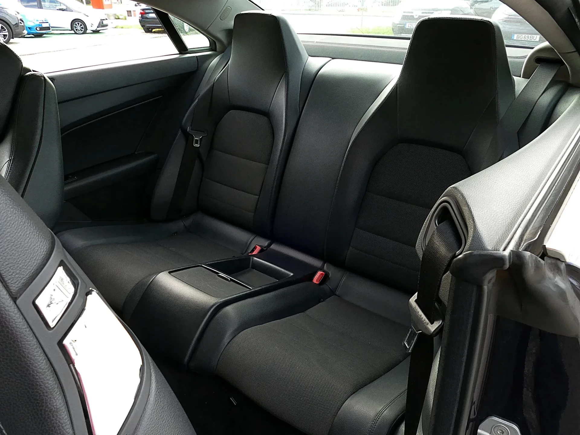 Mercedes-Benz E 250 CDi Avantgarde BlueEfficiency 22