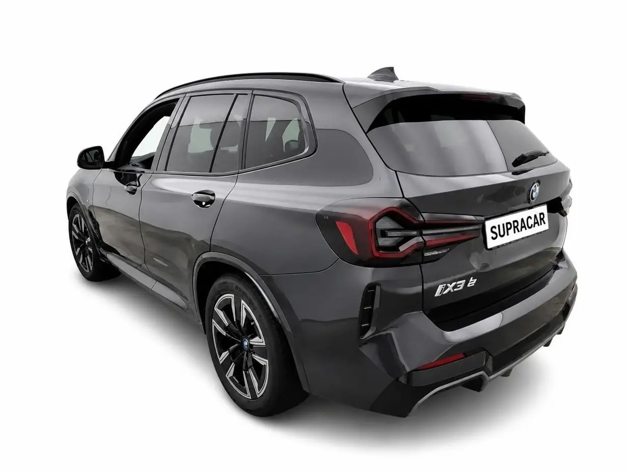 BMW iX3 M Sport Inspiring 2