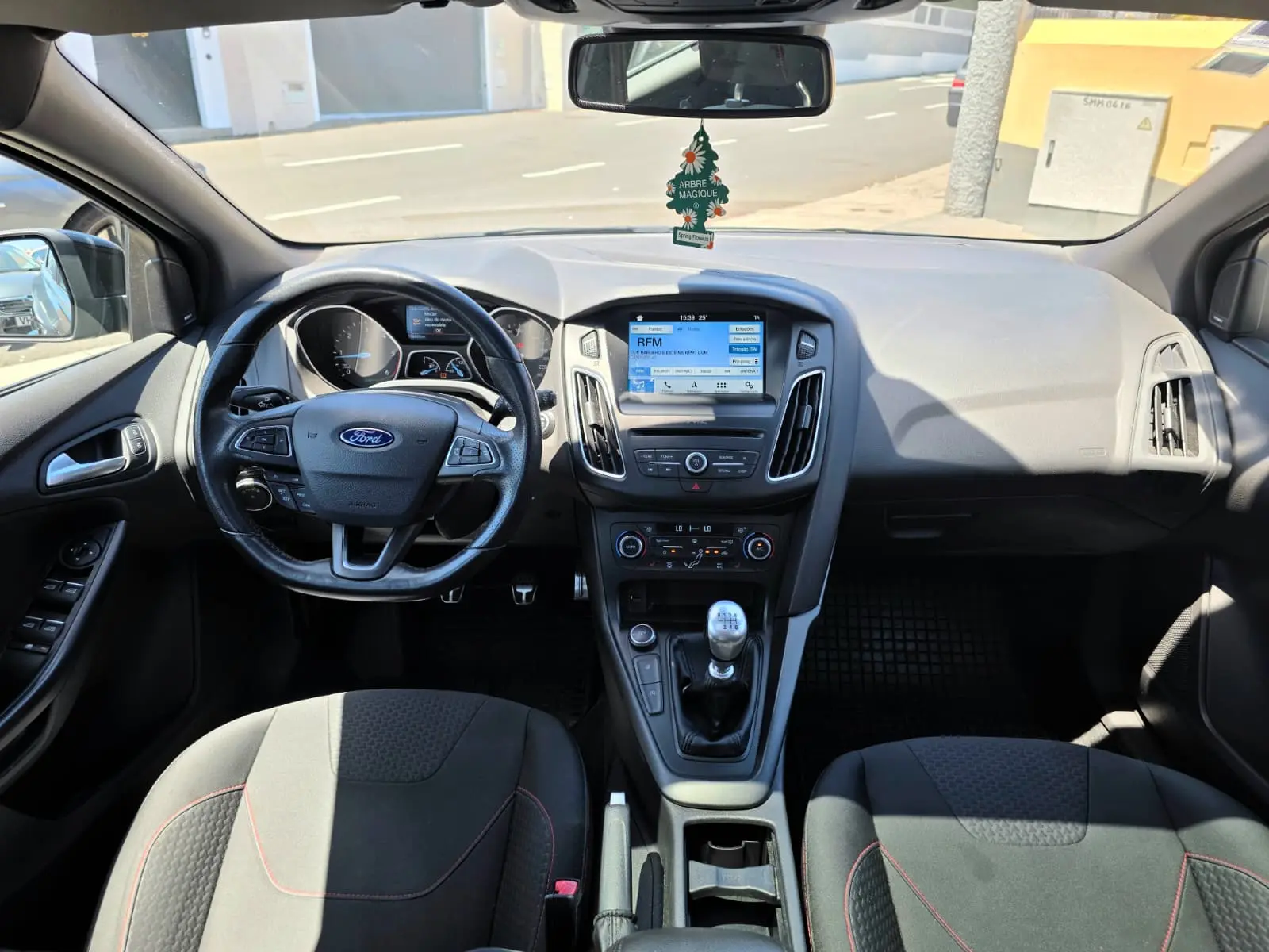 Ford Focus 2.0 TDCi ST-Line 38