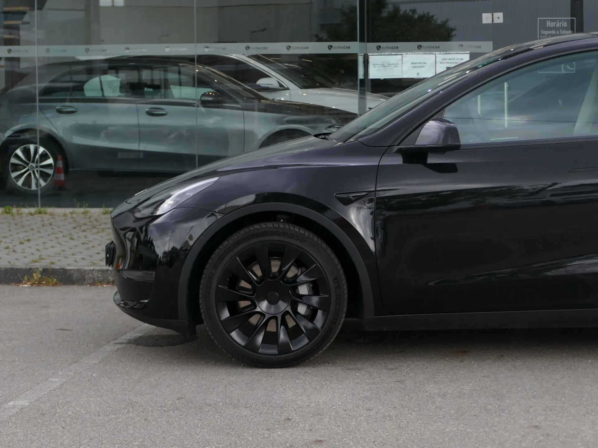 Tesla Model Y Long Range Tração Integral 15