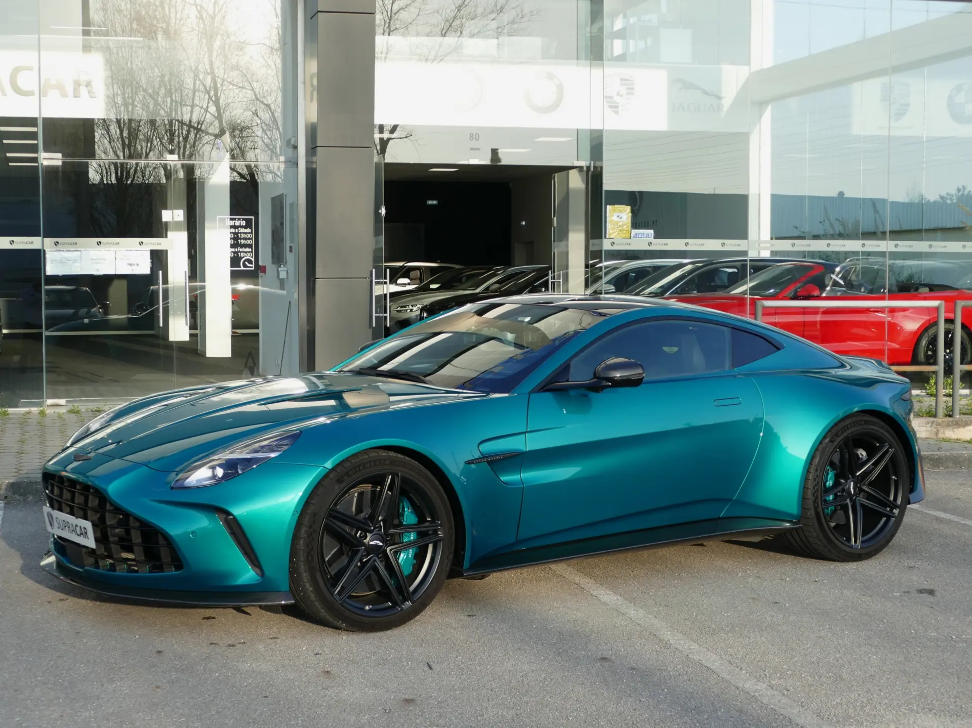 Aston Martin Vantage Coupe V8 3