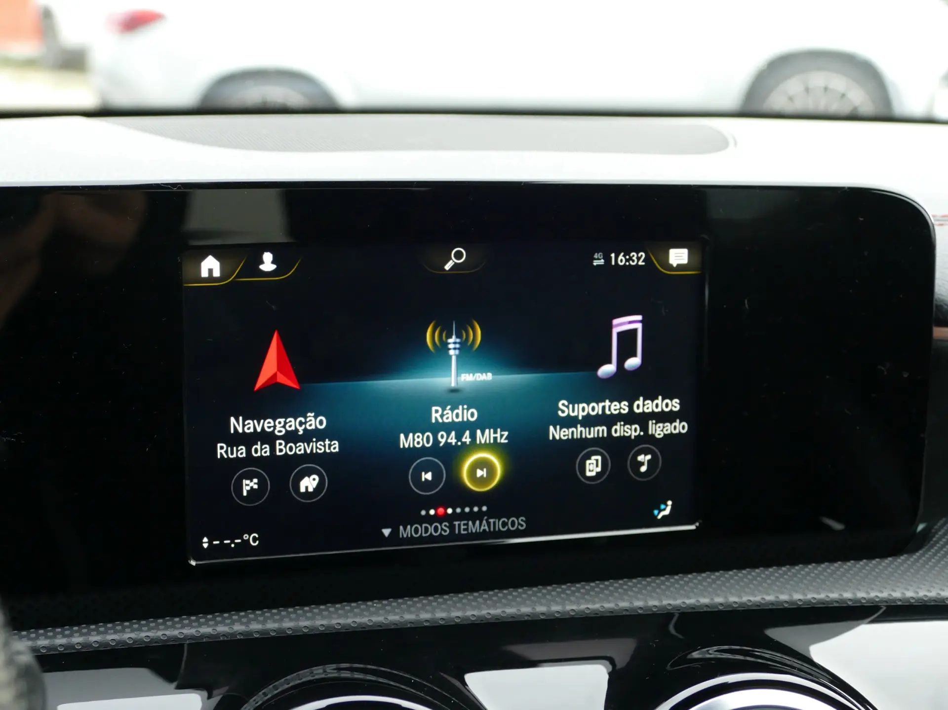 Mercedes-Benz CLA 250 e AMG Line 17