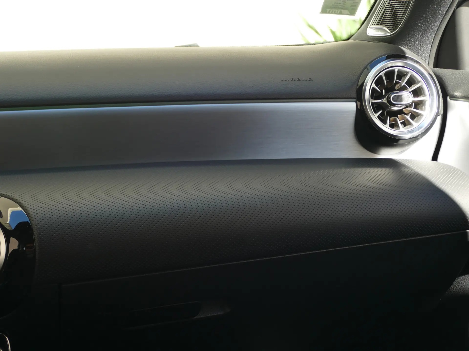 Mercedes-Benz A 200 Limousine AMG Line Aut. 35