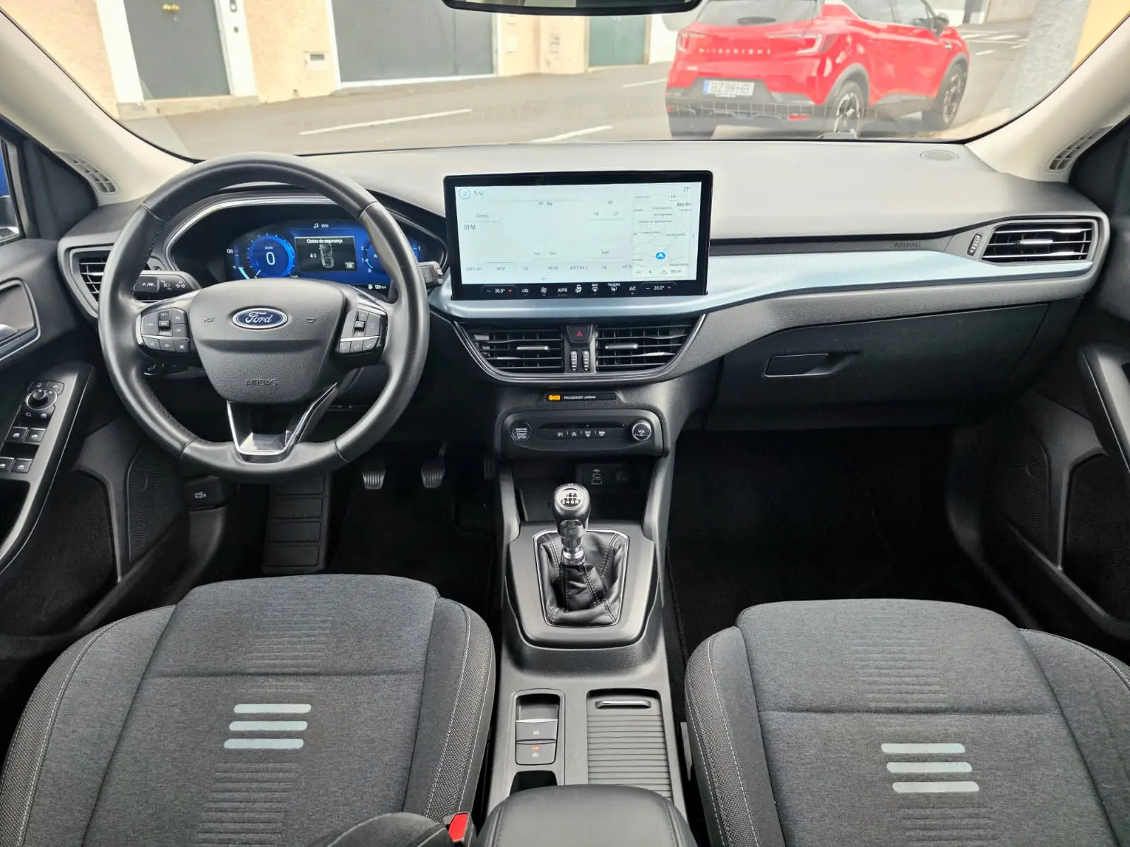 Ford Focus 1.0 EcoBoost MHEV Connected 28