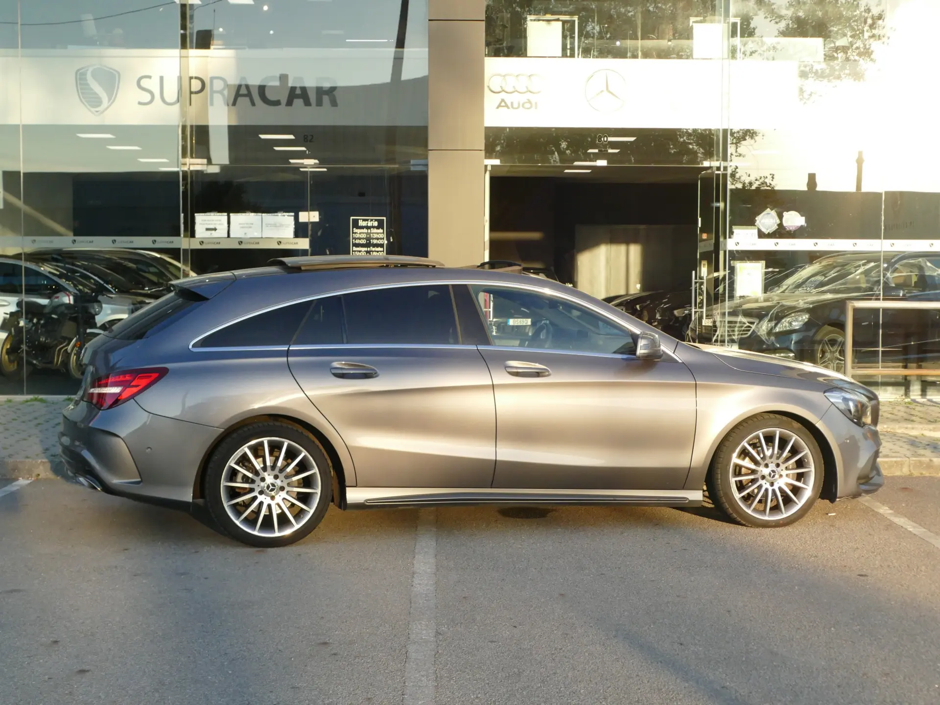 Mercedes-Benz CLA 200 d Shooting Brake AMG Line Aut. 38
