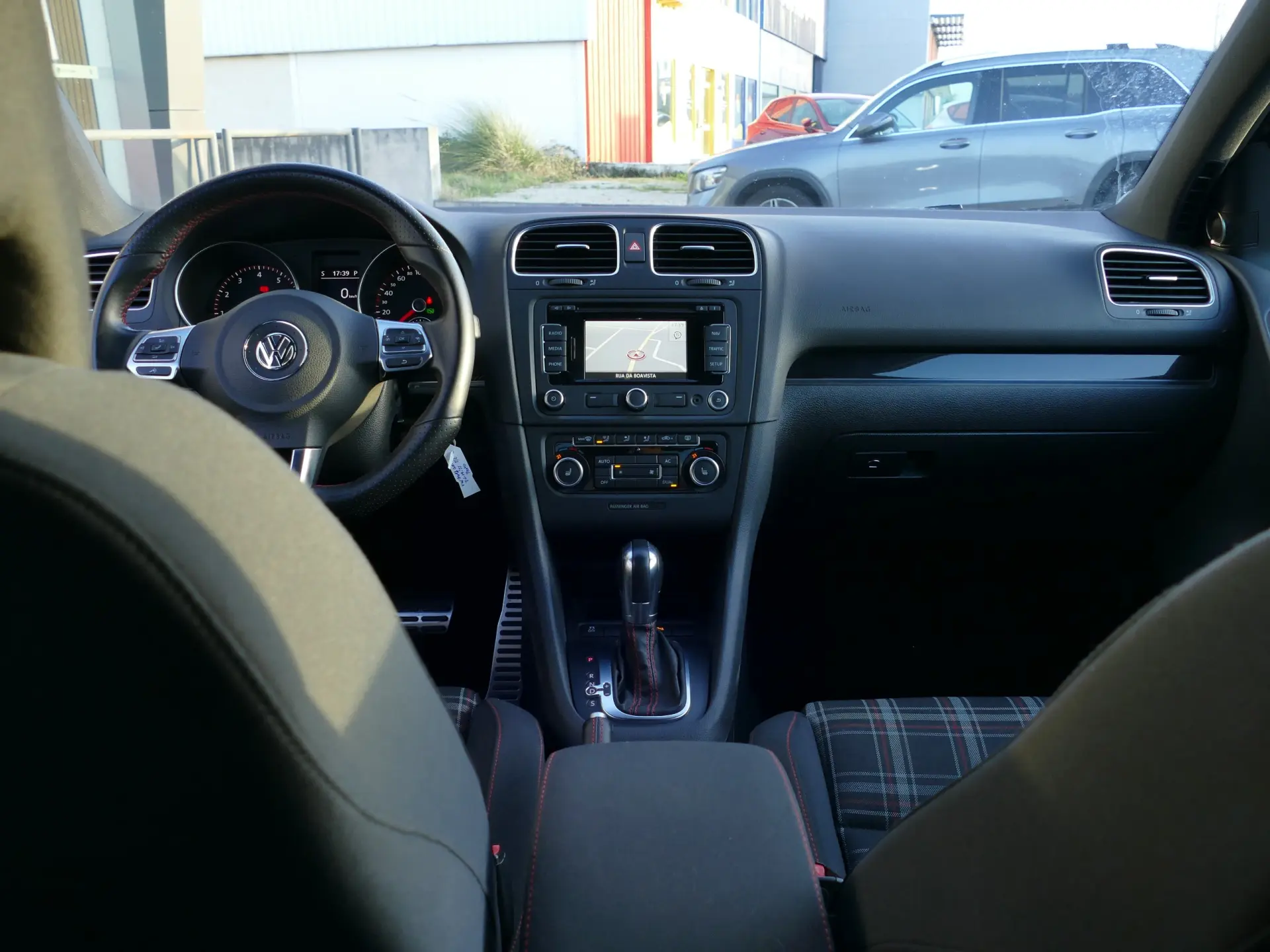 Volkswagen Golf 2.0 TSi GTI DSG 34