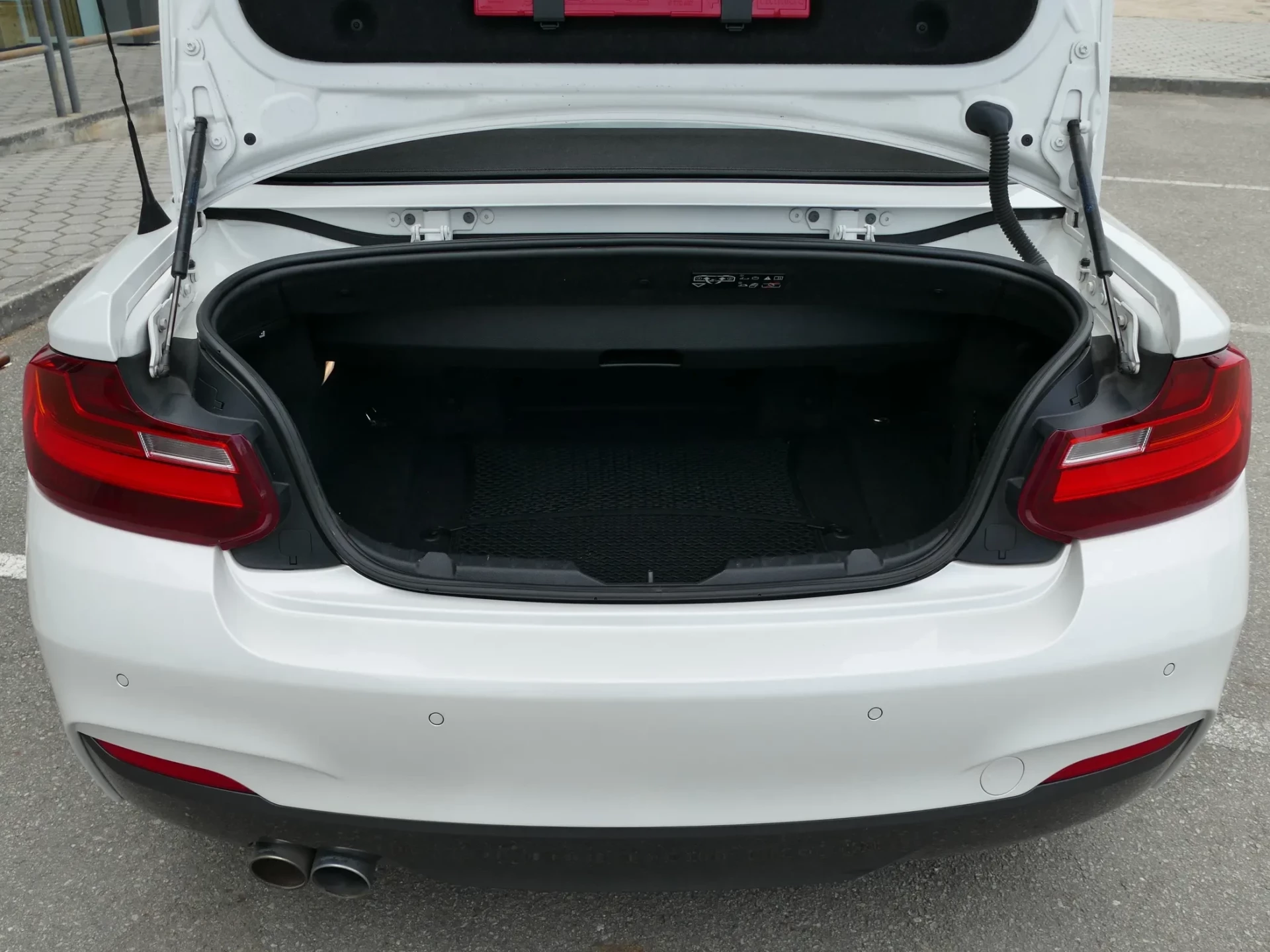 BMW 220 d Cabrio Pack M Auto 11