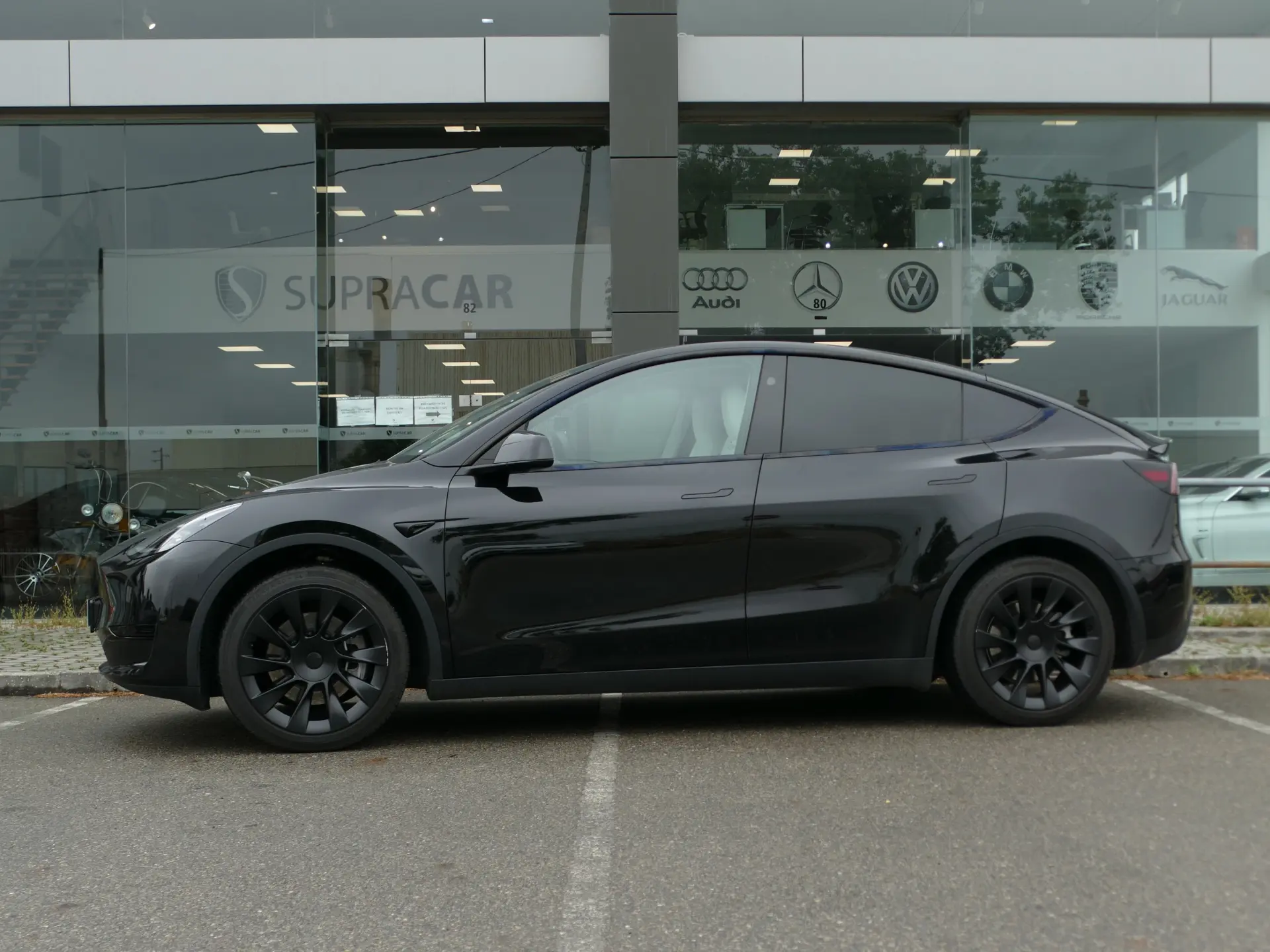 Tesla Model Y Tração Traseira 18