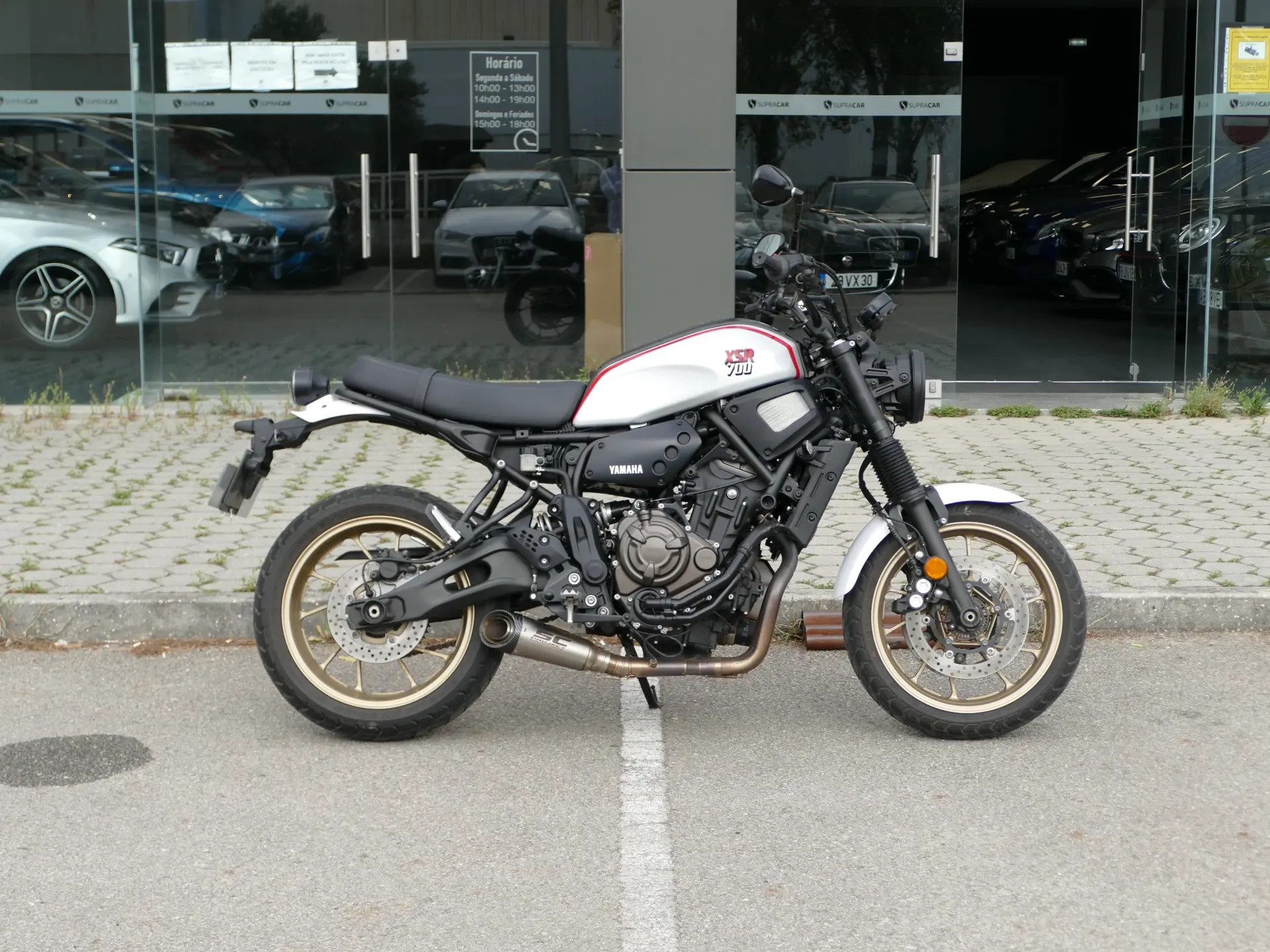 Yamaha XSR 700 Tribute 6