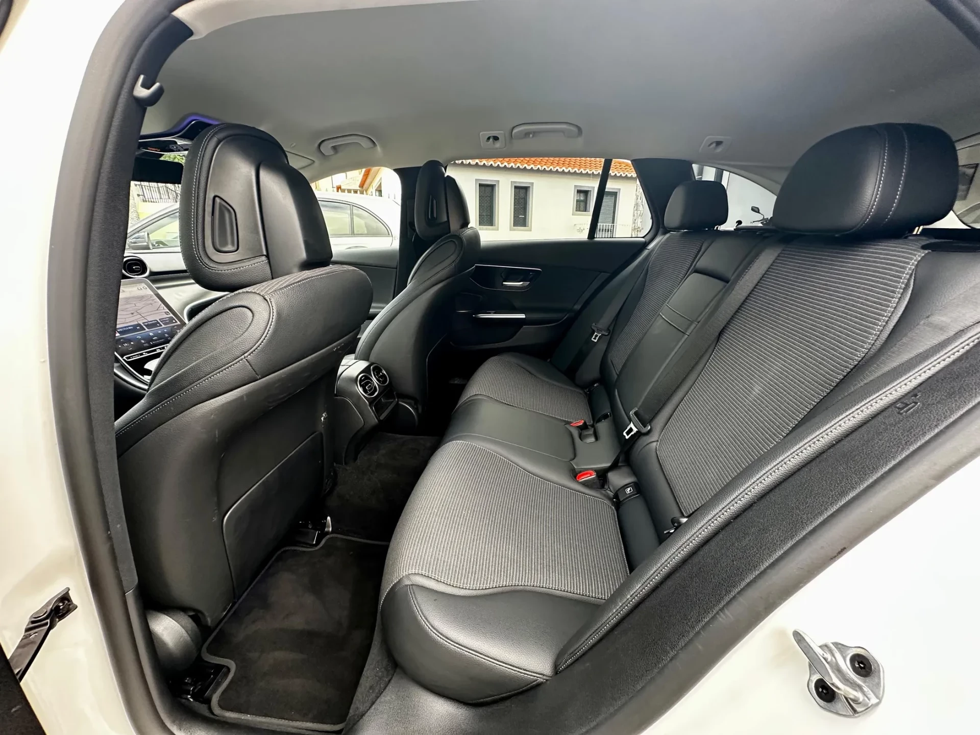 Mercedes-Benz C 220 d Avantgarde 12
