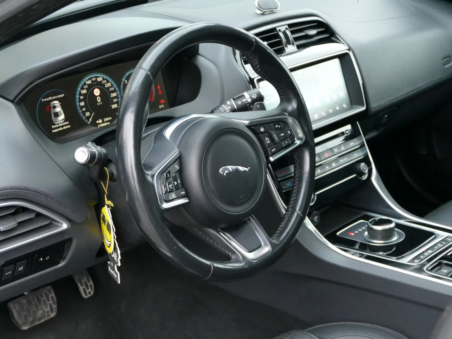 Jaguar XE 2.0 D R-Sport Aut. 17