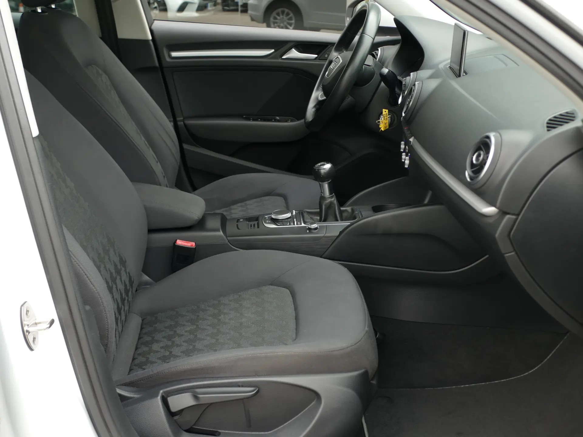 Audi A3 Sportback 1.6 TDI Advance Ultra 28