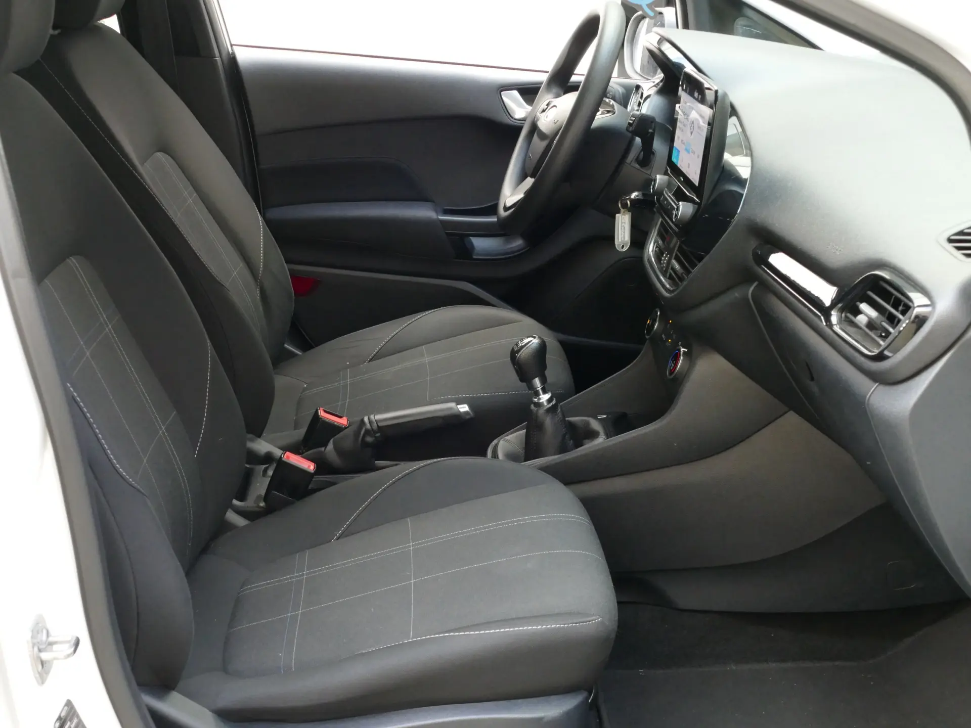 Ford Fiesta 1.0 EcoBoost Connected 27