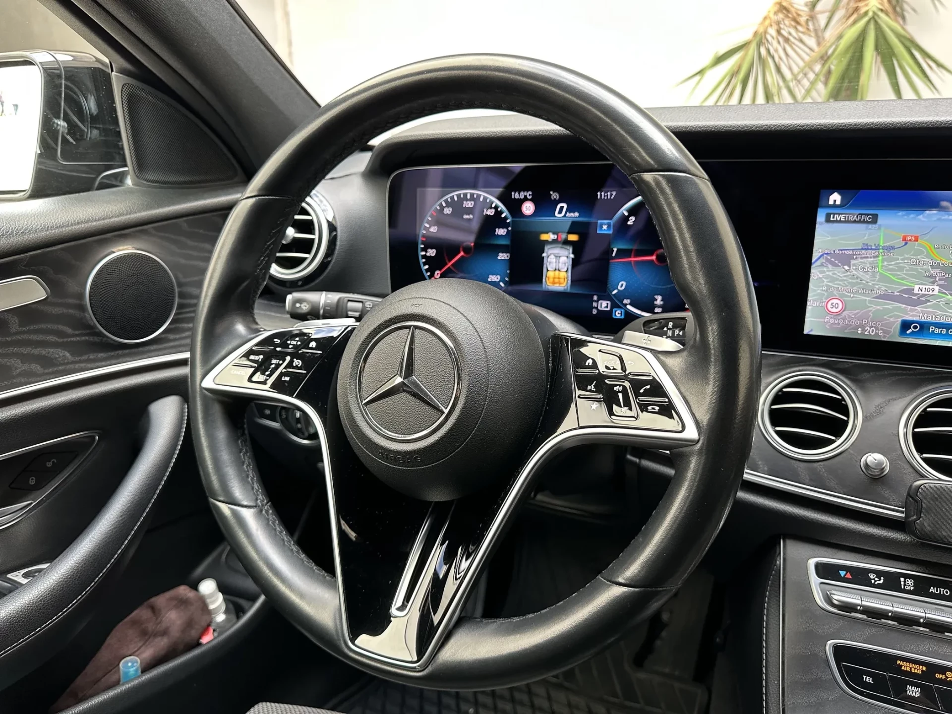 Mercedes-Benz E 220 d Avantgarde 14