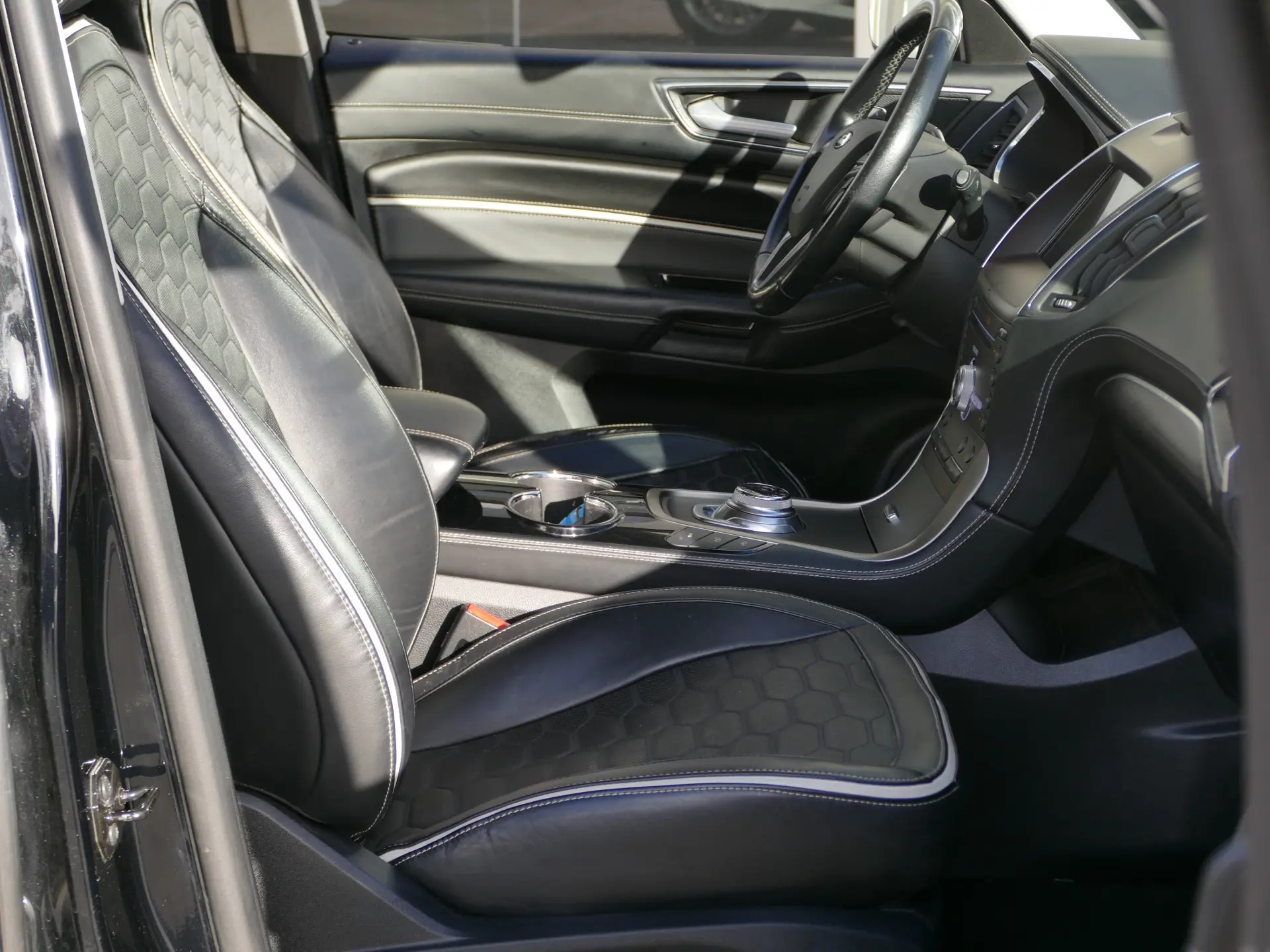 Ford S-Max 2.0 TDCi Vignale Powershift 33