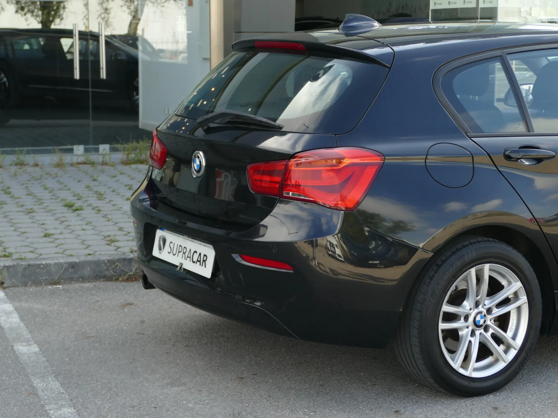 BMW 116 d Advantage 6