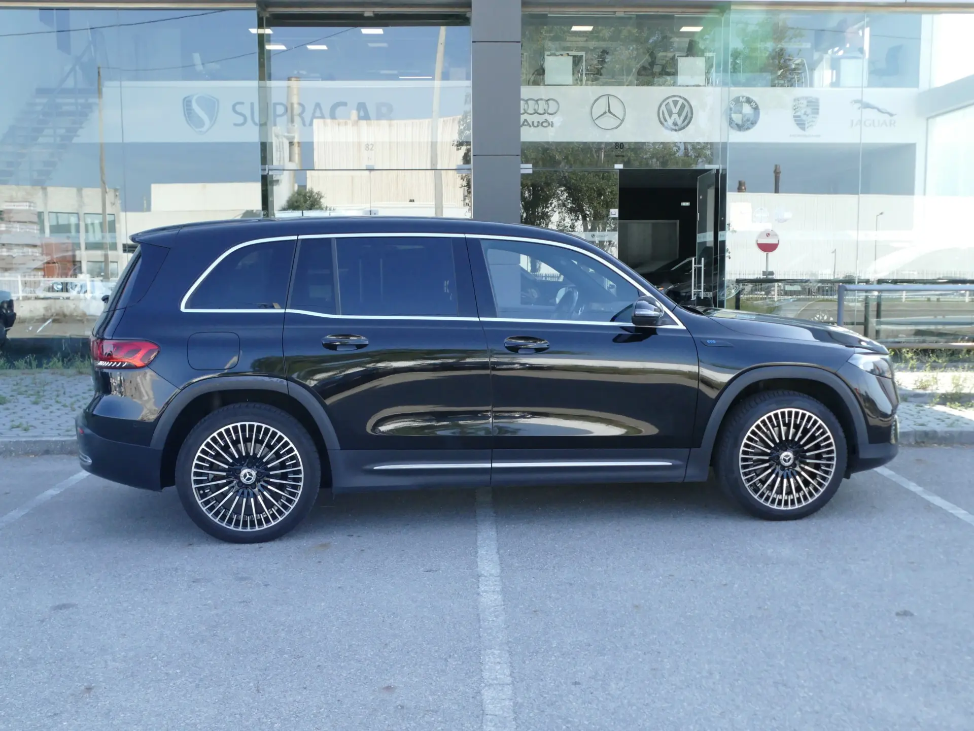 Mercedes-Benz EQB 300 4Matic 45