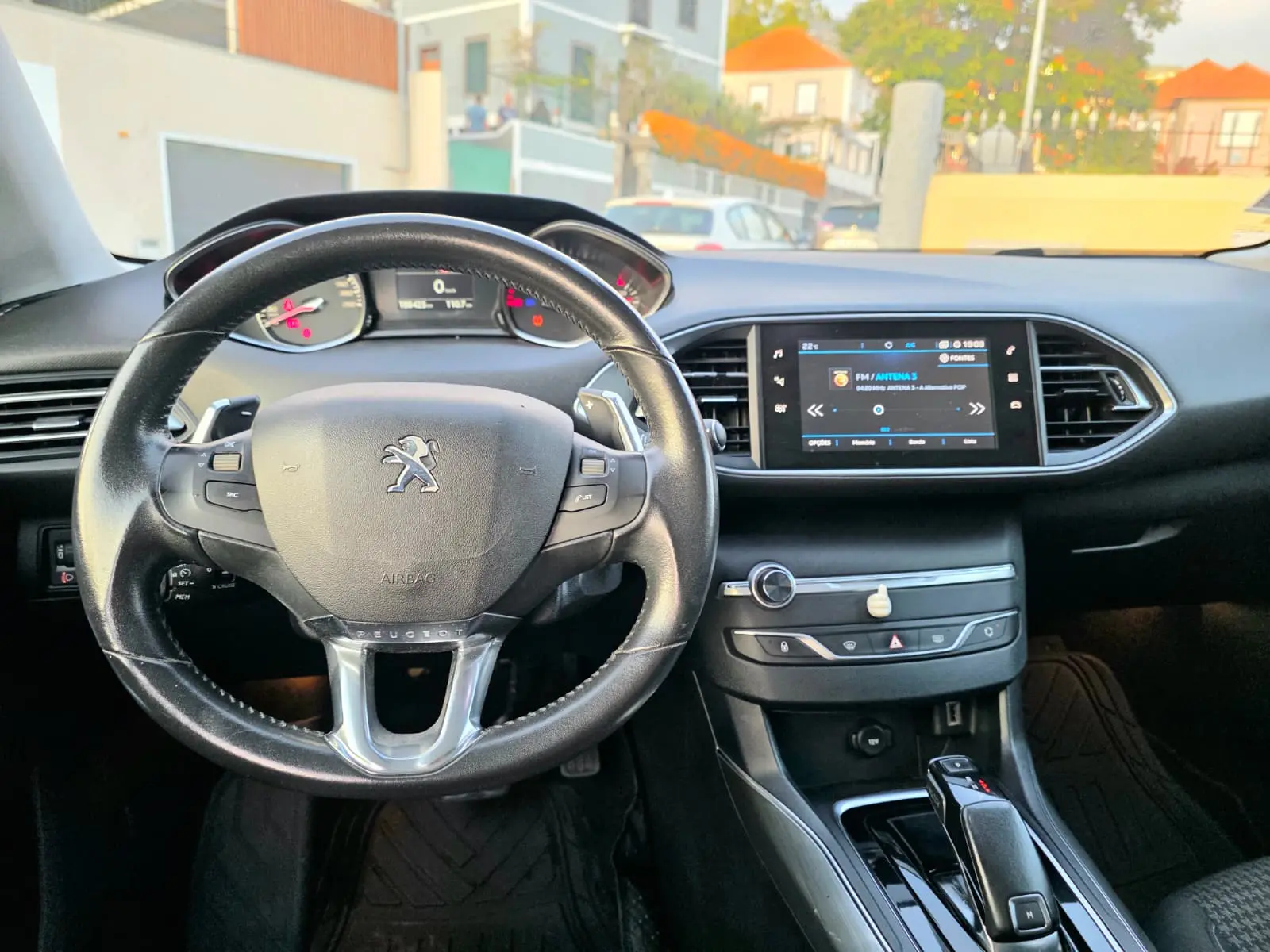 Peugeot 308 1.5 BlueHDi Style EAT8 17
